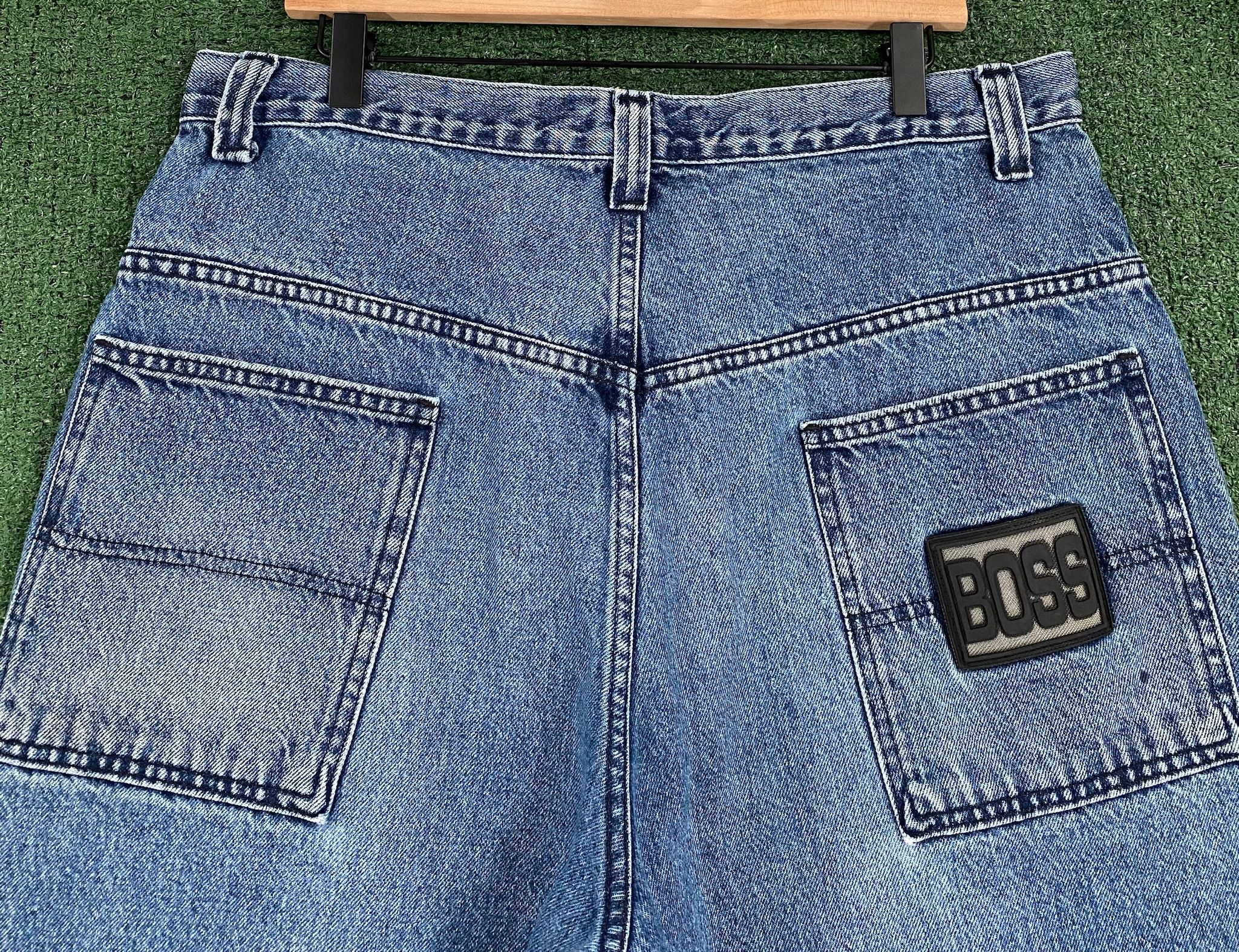 Vintage 90’s Boss 3D Rubber Logo Baggy Jean Shorts Jorts Men’s 34 Size US 34 / EU 50 - 6 Thumbnail