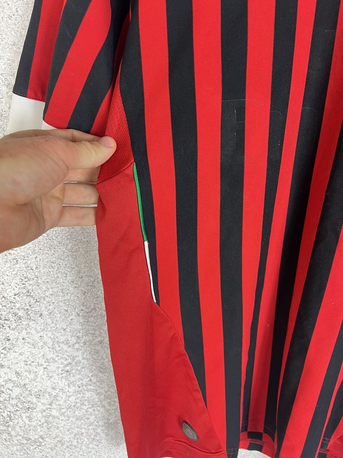 Adidas Vintage AC Milan Adidas Distressed Soccer Jersey Shirt Size US L / EU 52-54 / 3 - 5 Thumbnail