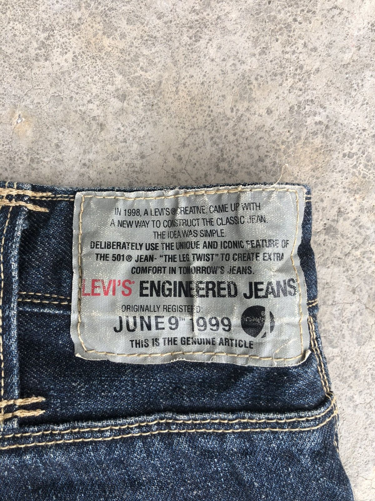 Levi's Flared Levis Engineered Bootcut Distressed Denim Size US 30 / EU 46 - 18 Thumbnail