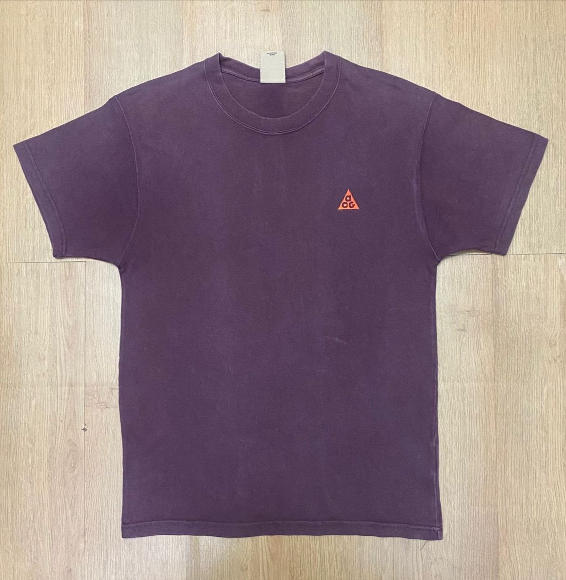 Vintage Nike ACG Small Logo Tshirt