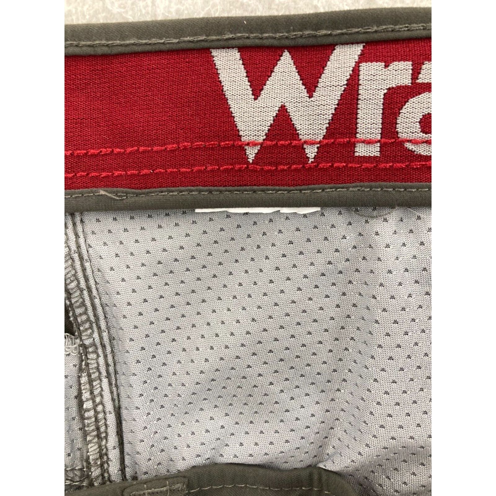 Wrangler Wrangler Relaxed Fit Stretch Cargo Pants Beige Mens 38x33 Size US 38 / EU 54 - 7 Thumbnail