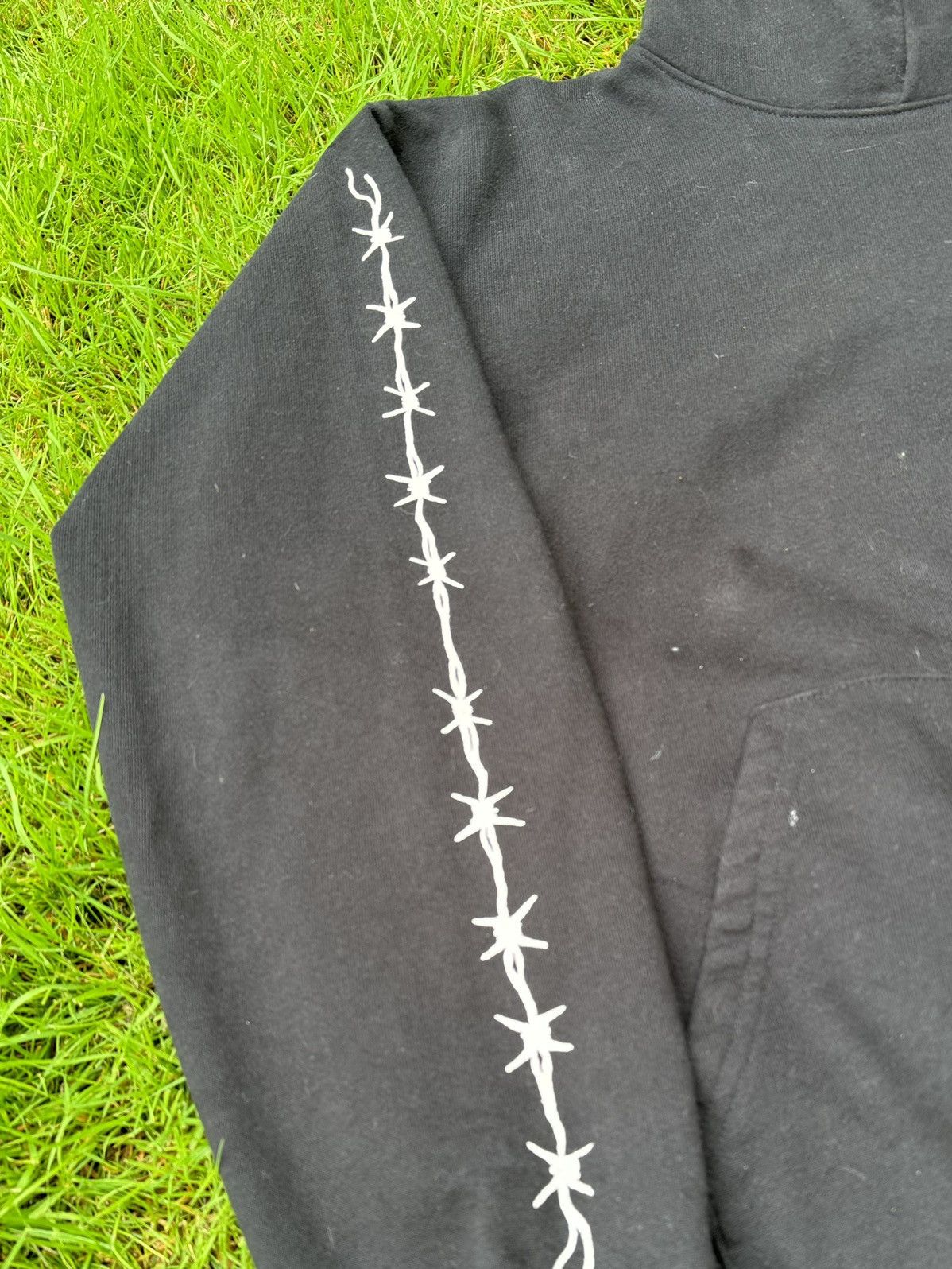 Warren Lotas Warren Lotas OG Barbed Skull Hoodie Size US L / EU 52-54 / 3 - 3 Thumbnail