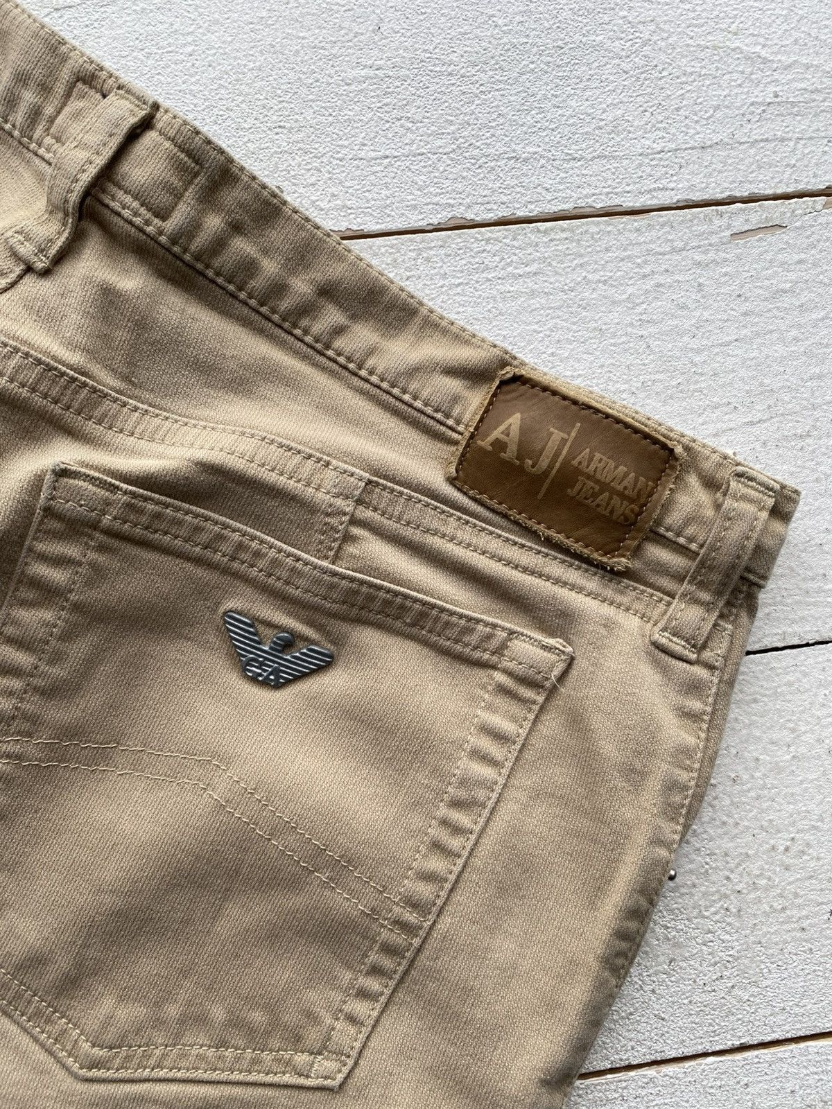 Armani Retro Luxury 90s AJ Armani Jeans Thommer Slim Beige Pants Size US 31 - 14 Thumbnail