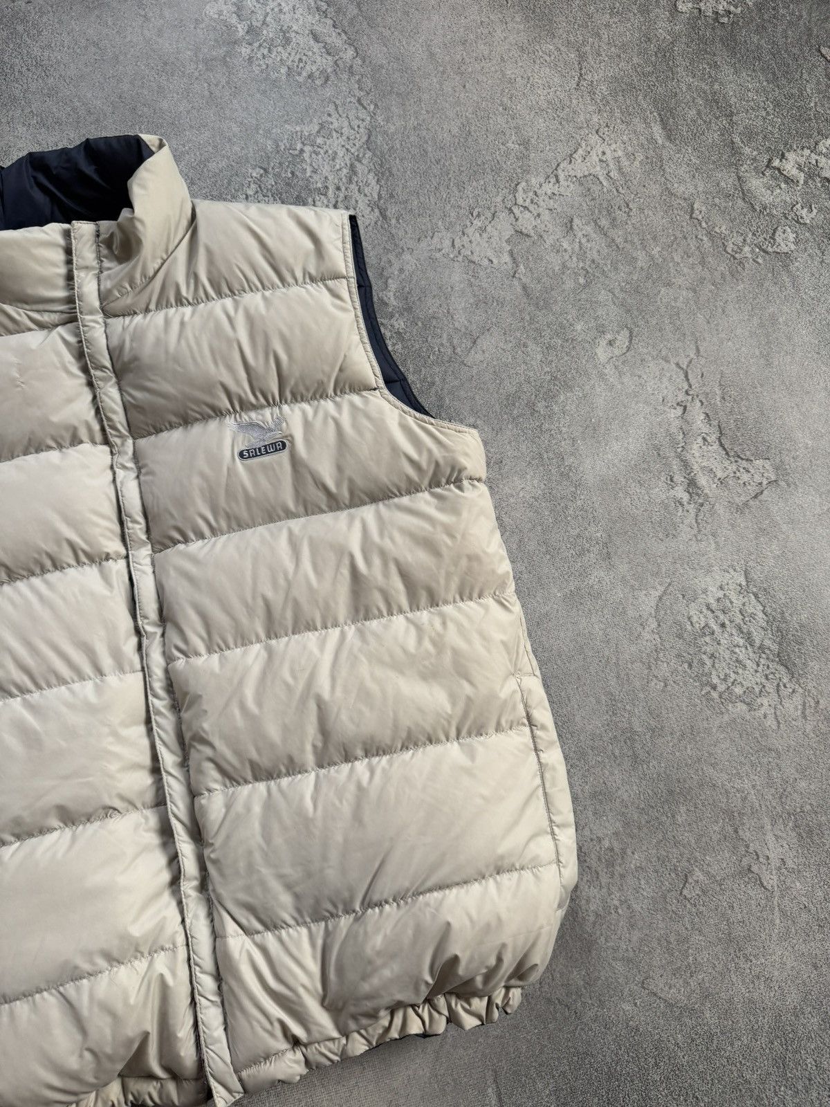 SALEWA Salewa L/size reversible down jacket vest sleeveless 00s Size US L / EU 52-54 / 3 - 13 Thumbnail