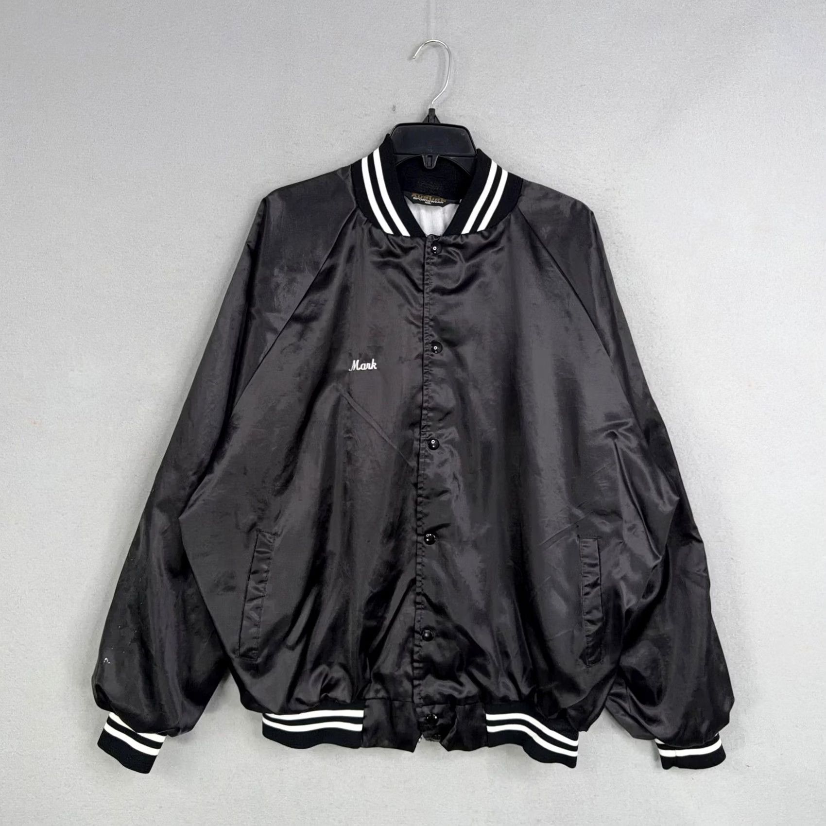 Vintage VINTAGE Auburn Sportswear Jacket Mens 2XL Black Satin Varsity Snap Bomber Size US XXL / EU 58 / 5 - 2 Thumbnail
