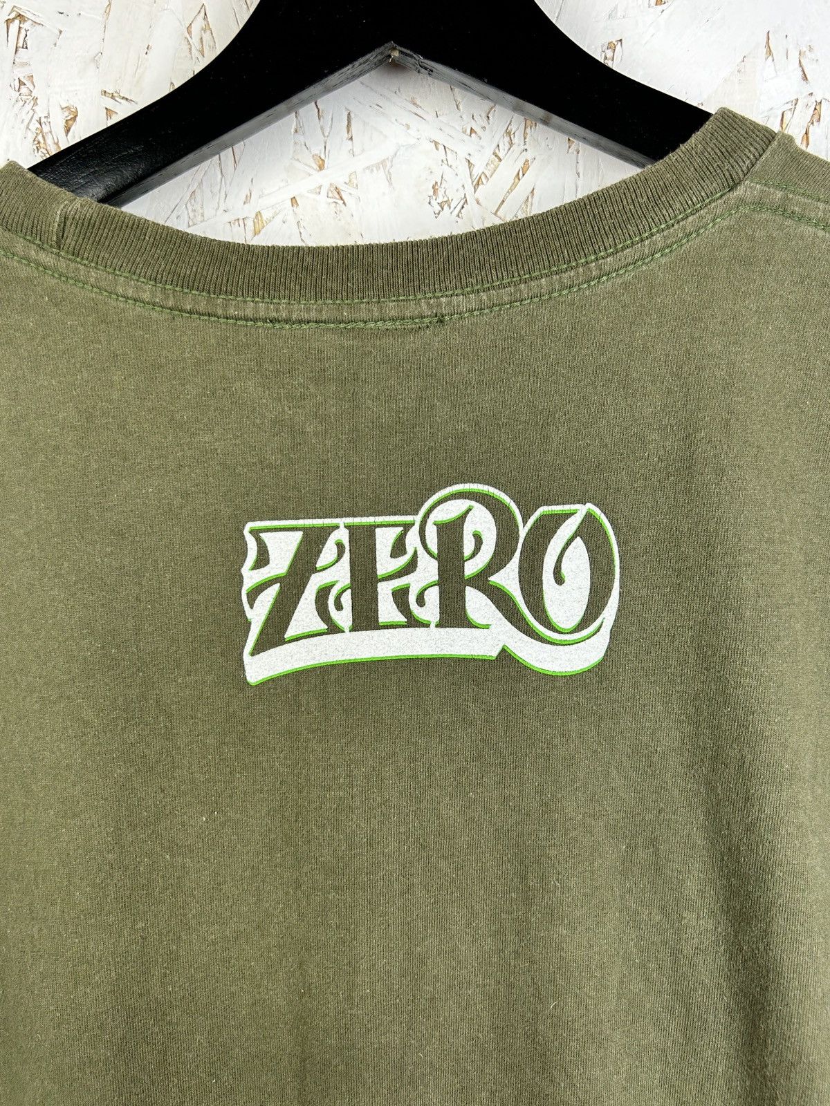 Vintage 90s Vintage Zero Skateboards Hypno Skull T-Shirt Green Size US L / EU 52-54 / 3 - 5 Thumbnail