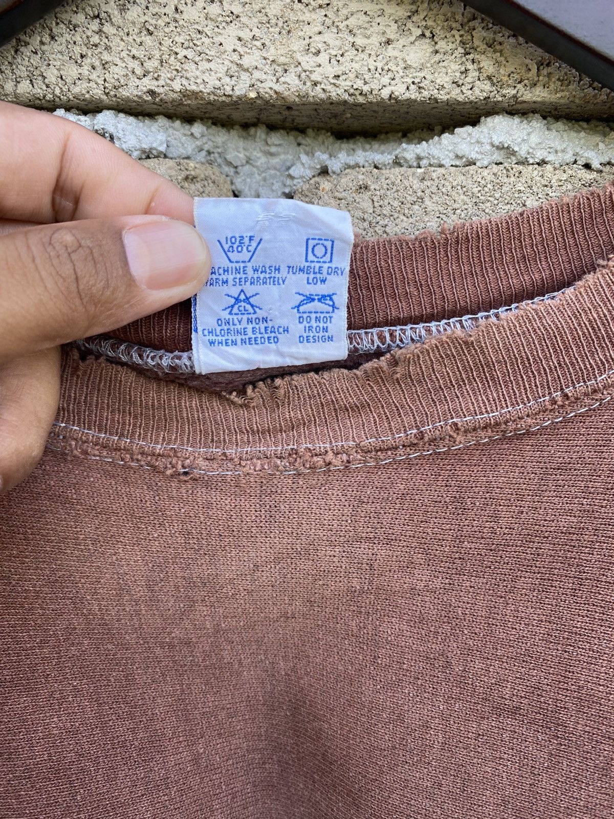 Champion Vintage Distress Champion Reverse Weave Sweatshirt Size US L / EU 52-54 / 3 - 9 Thumbnail