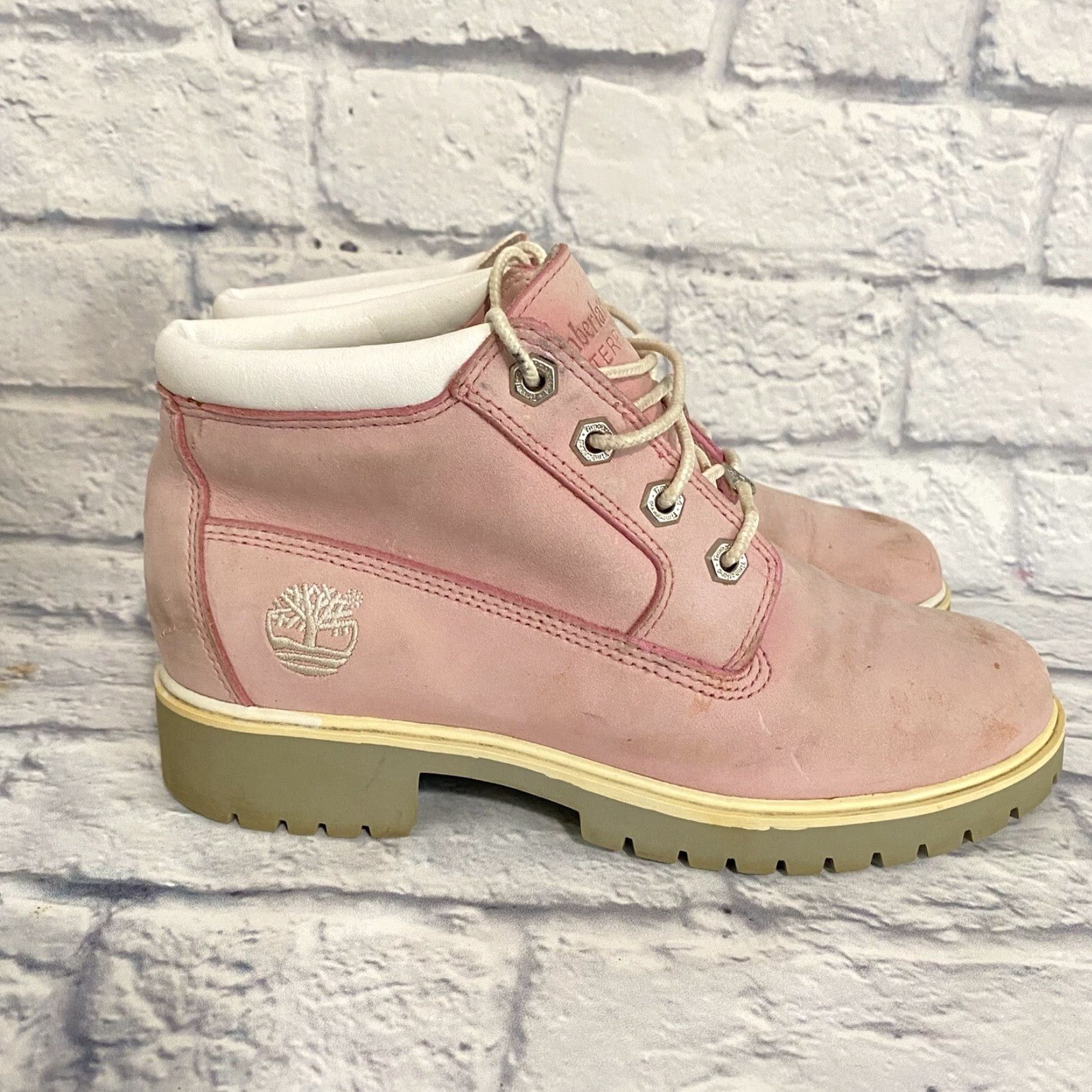 Timberland TIMBERLAND Nellie Pink Nubuck Leather Waterproof Chukka Boots Sz 7.5 Women Boots Mid-Calf Waterproof Size US 6 / IT 36 - 4 Thumbnail