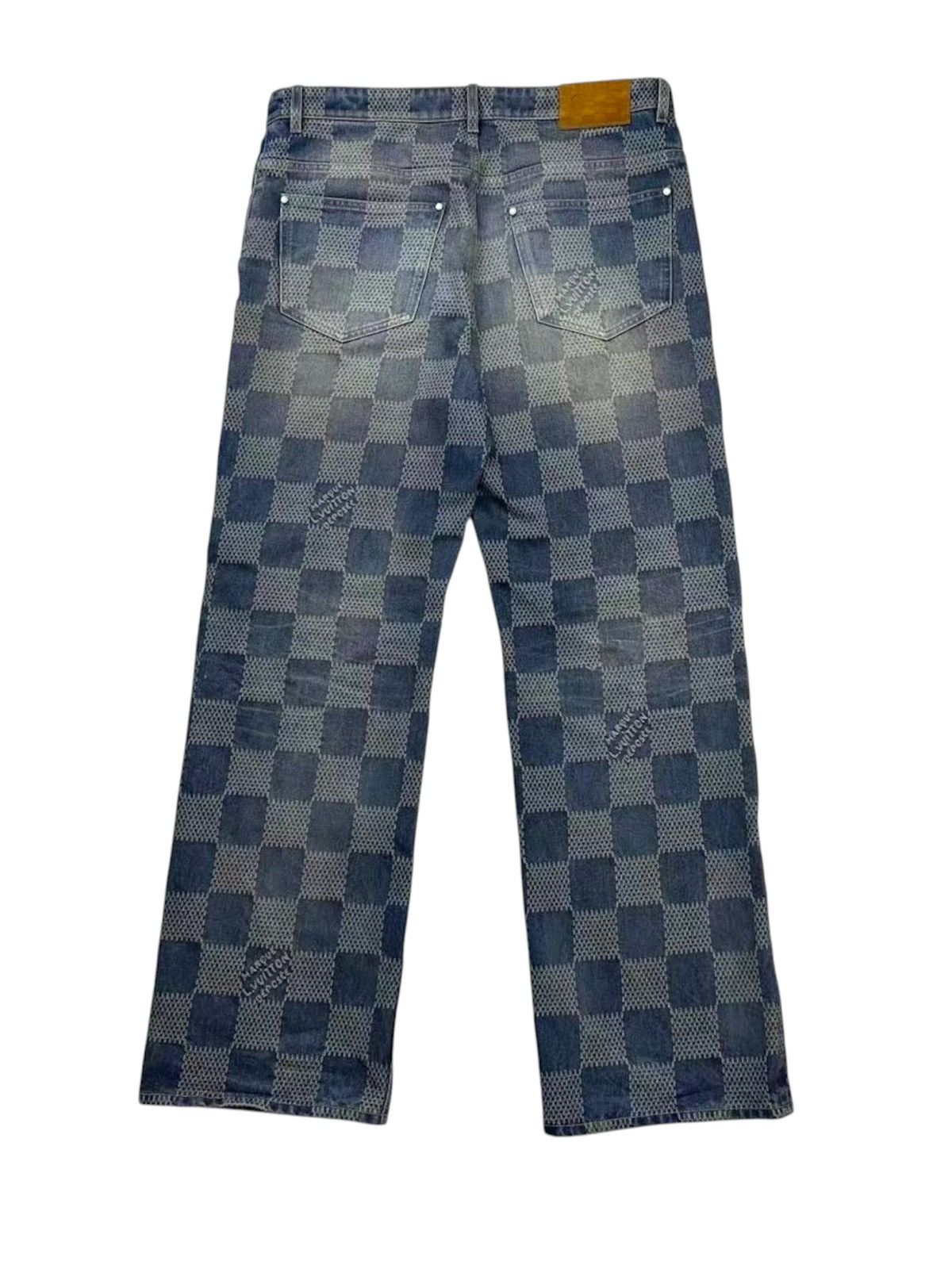 Louis Vuitton Louis Vuitton 33 Damier Denim Skate Pants Dark Blue Size US 33 - 2 Thumbnail