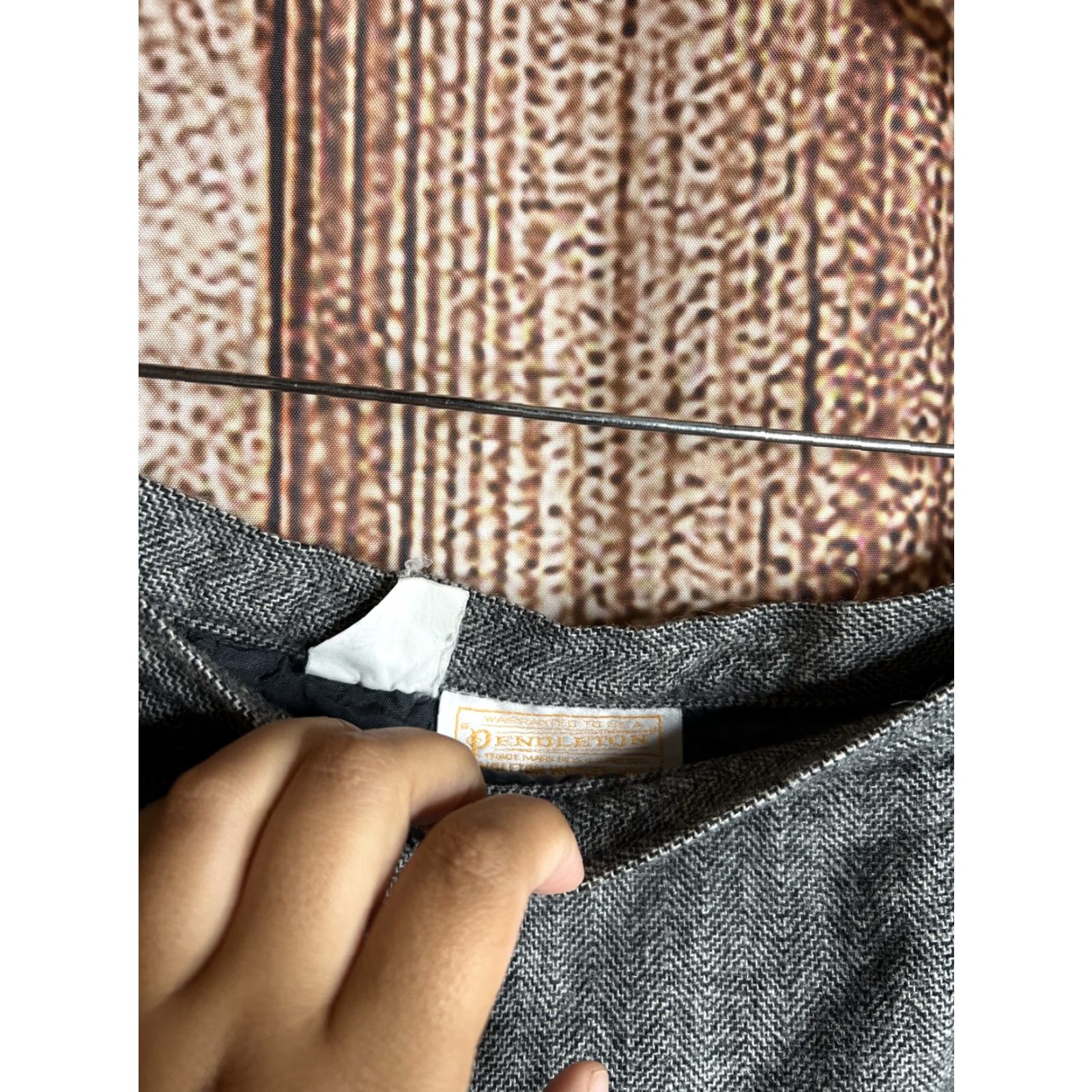 Pendleton VINTAGE Pendleton Skirt Wool Gray Womens 14 Short Pleated Plaid Size 36" / US 14 / IT 50 - 3 Thumbnail