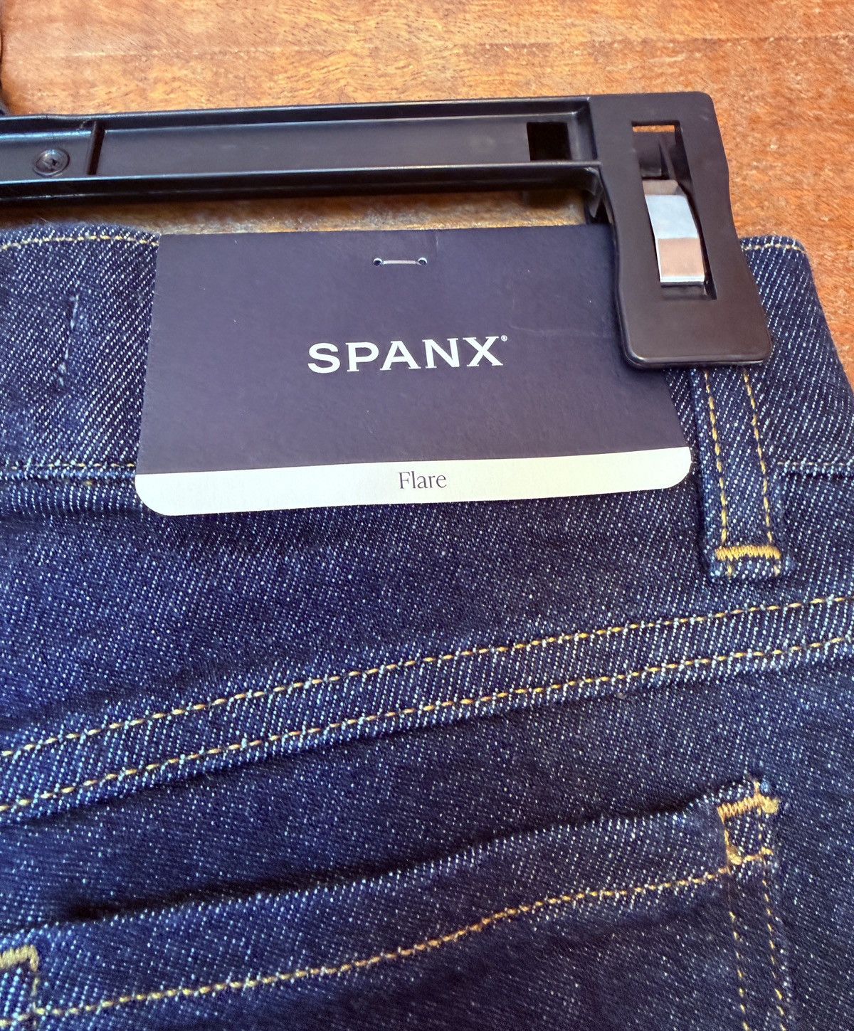 Spanx Spanx Shape Original Everywhere Flare Indigo Hi Rise Jeans Size 24" / US 00 / IT 34 - 5 Thumbnail