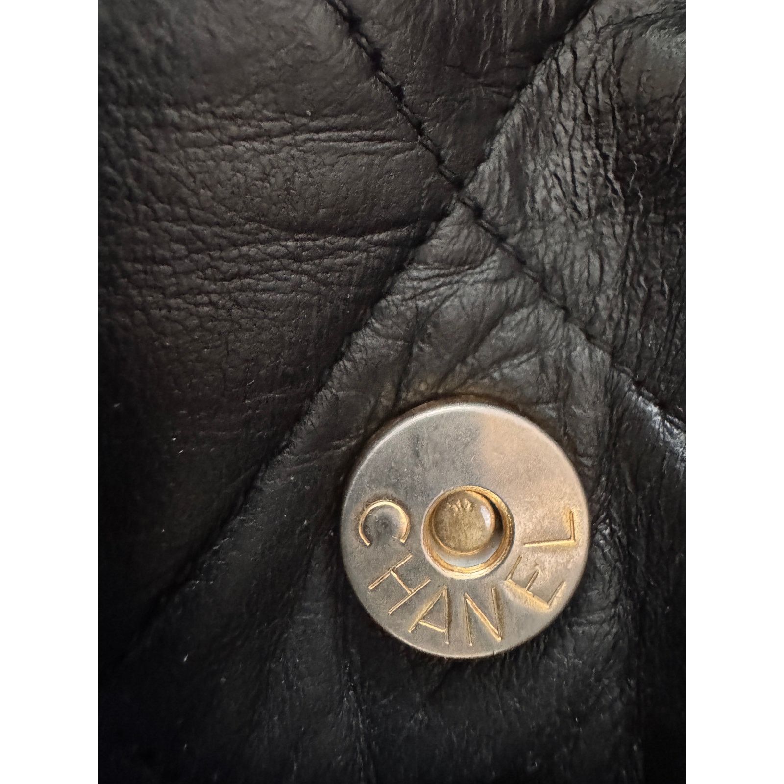 Chanel CHANEL Vintage Diamond CC Quilted Large Lambskin Camera Bag Size ONE SIZE - 8 Thumbnail
