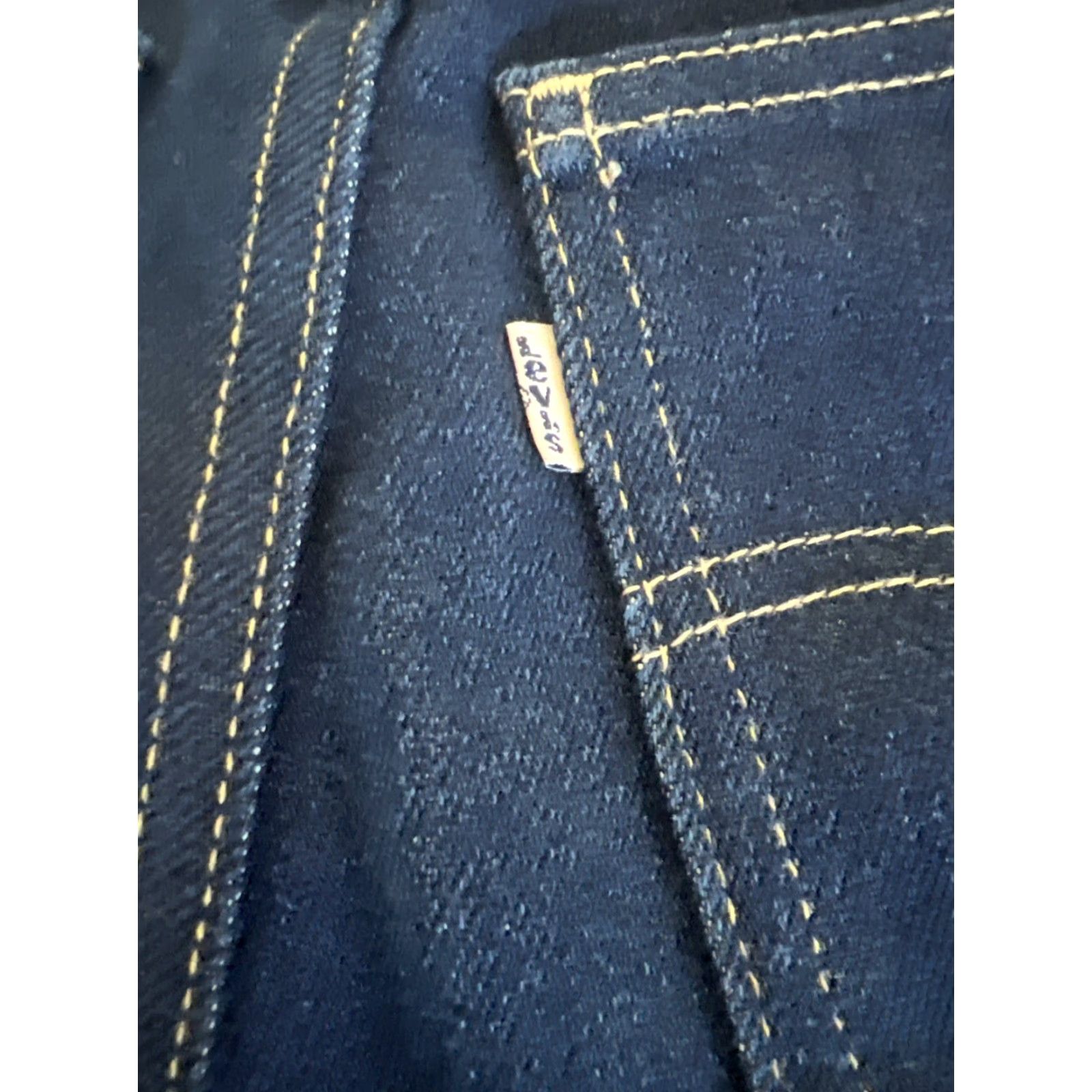 Levi's VINTAGE Levi's Jeans Women's 12 Mid Rise 30 Inseam Cotton Western Blue 1990s Mens? Women’s? Size 34" / US 12 / IT 48 - 7 Thumbnail