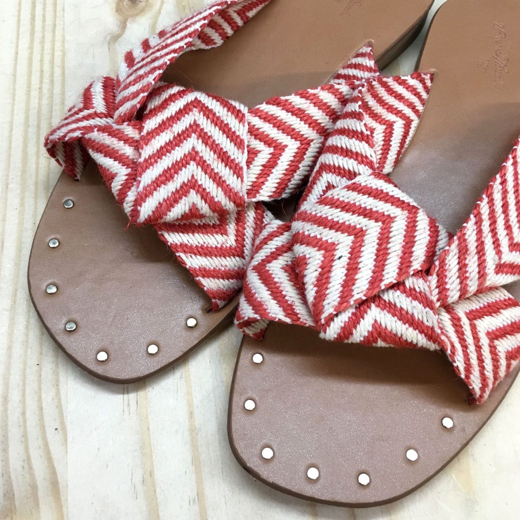 Vintage Universal Thread Sandals Womens 7 Louise Knotted Slip On Flats Slide White Red Size US 7 / IT 37 - 4 Thumbnail