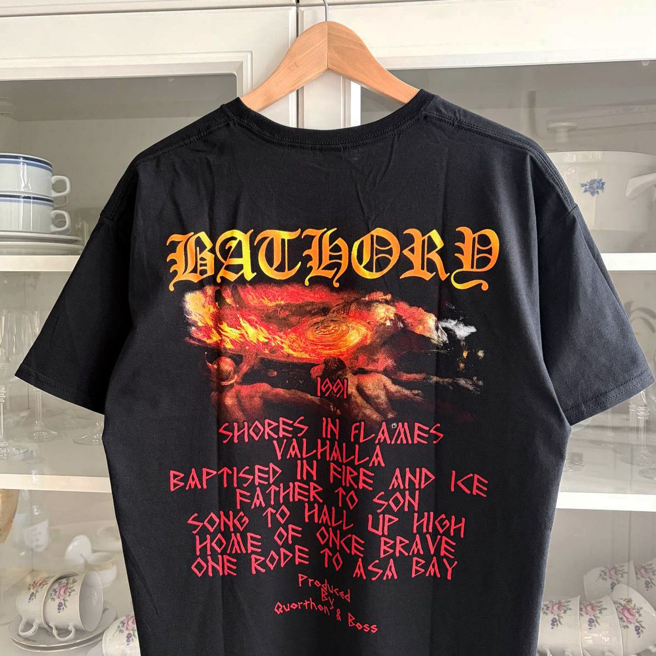 Band Tees T-shirt Bathory - Hammerheart / black metal Size US L / EU 52-54 / 3 - 5 Thumbnail