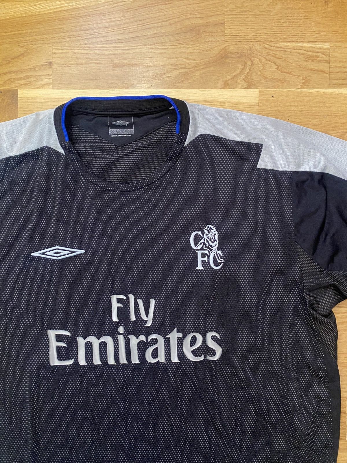 Umbro Chelsea London Umbro 2004/2005 Football Jersey Away Size XXL Size US XXL / EU 58 / 5 - 2 Thumbnail