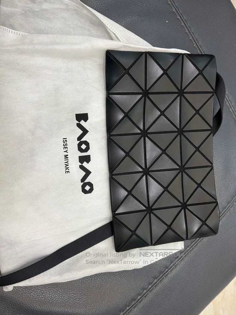 Issey Miyake Issey Miyake Black Tote Bag Size ONE SIZE - 2 Thumbnail