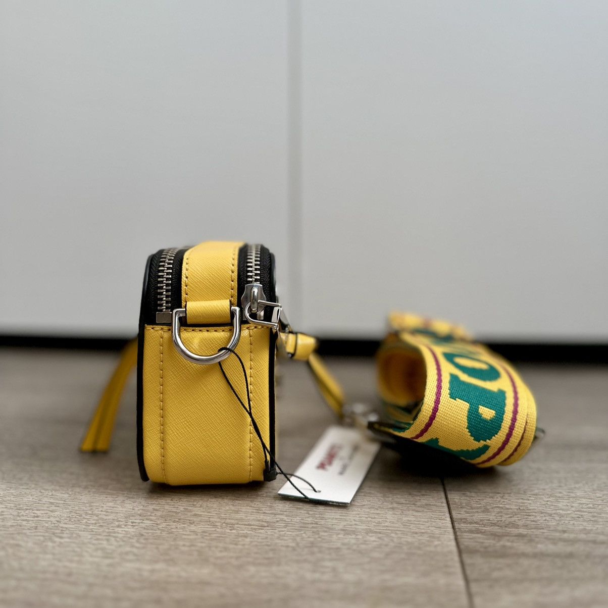 Marc Jacobs × Peanuts MARC JACOBS x Peanuts Snoopy & Lucy Snapshot Bag NWT Size ONE SIZE - 10 Thumbnail