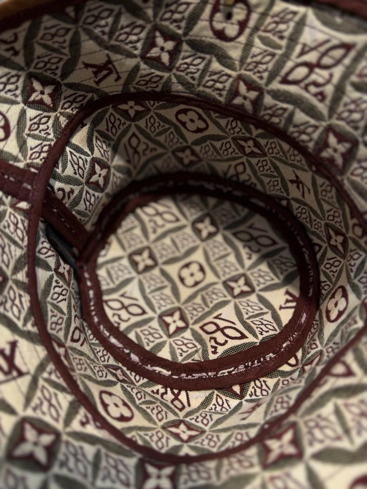 Louis Vuitton Louis Vuitton Monogram Jacquard Shine 1854 Bucket Hat Size ONE SIZE - 9 Thumbnail