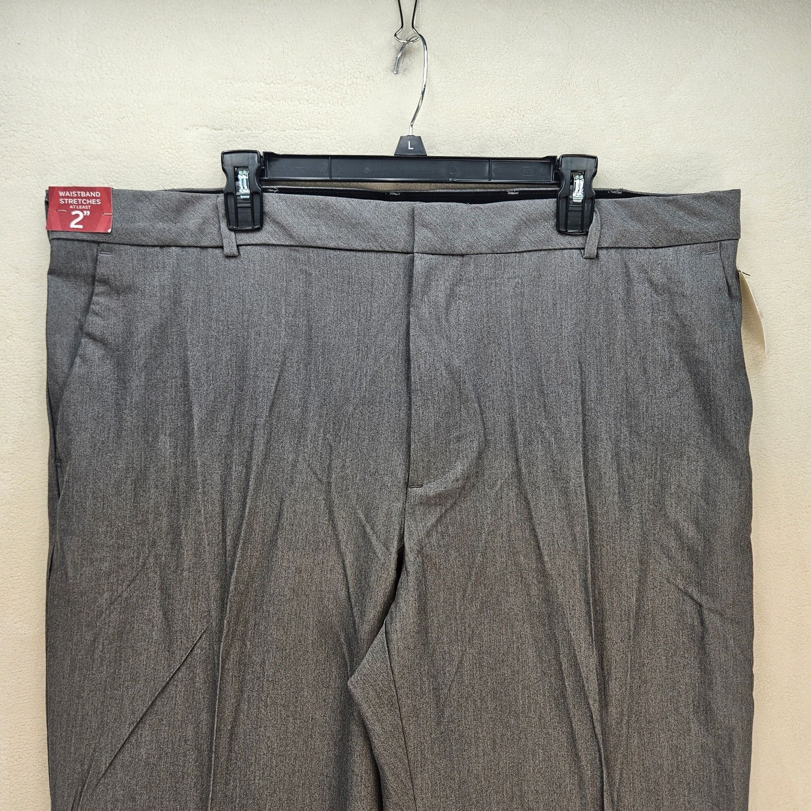 Van Heusen VAN HEUSEN MEN'S 42X32 ULTRA WRINKLE FREE STRAIGHT LEG Size US 42 / EU 58 - 2 Thumbnail