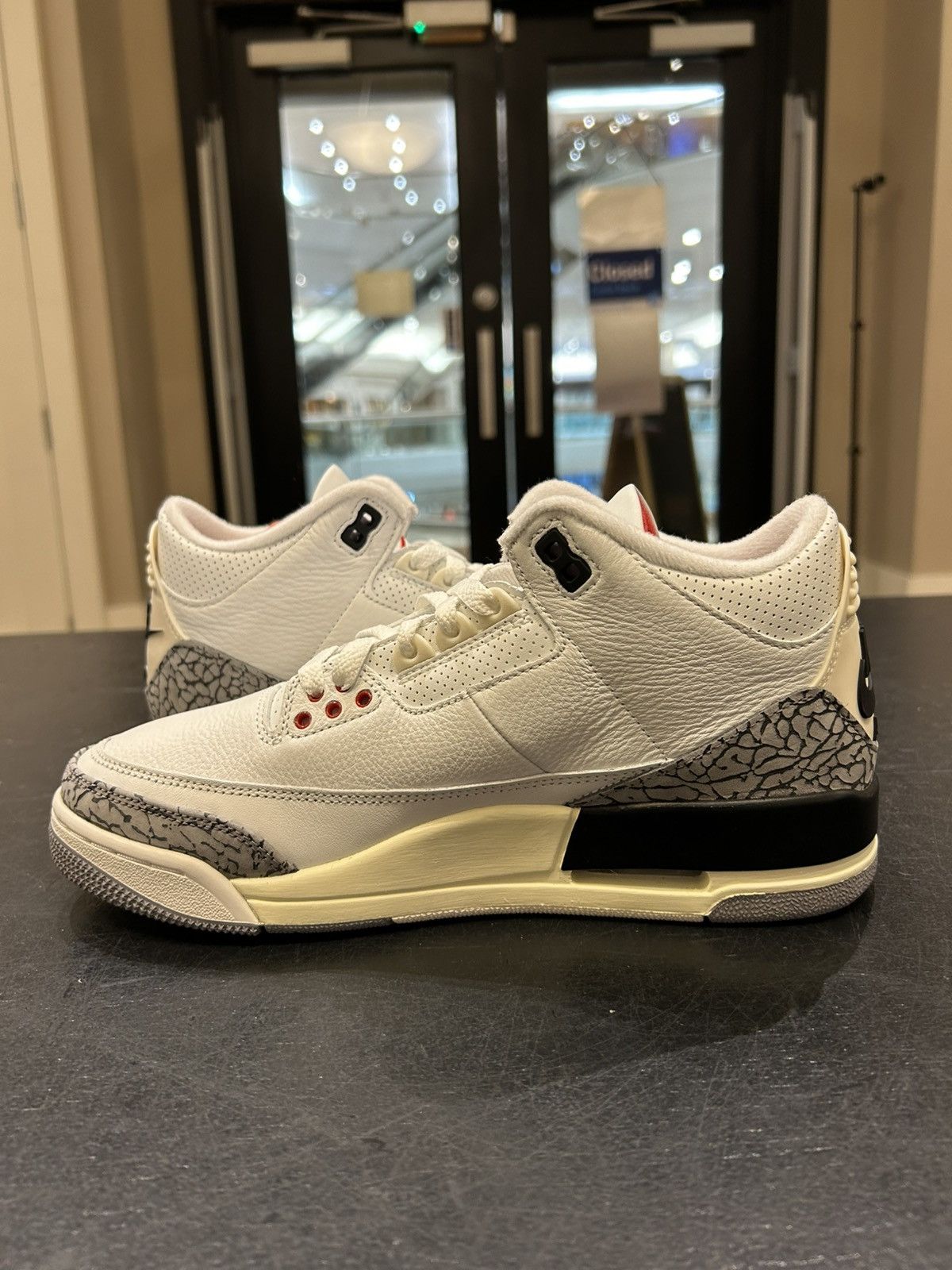 Jordan Brand Jordan 3 Retro ‘White Cement’ Size US 8 / EU 41 - 4 Thumbnail