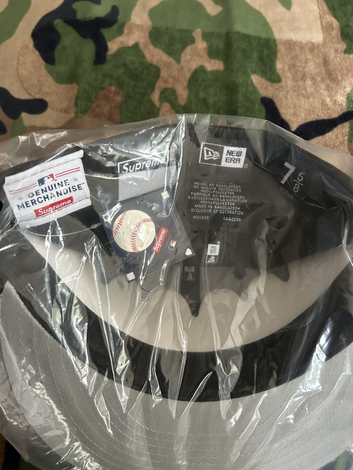 MLB × New Era × Supreme Supreme MLB Teams Box Logo New Era Chicago White Sox 7 5/8 Size ONE SIZE - 10 Thumbnail