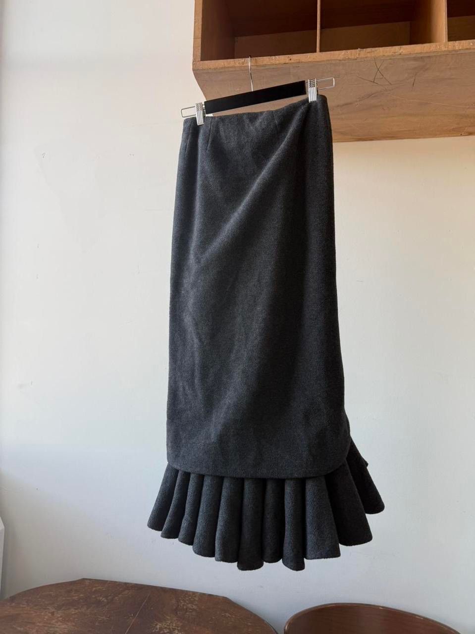 Japanese Brand Japanese brand sculptural wool maxi skirt Size 26" / US 2 / IT 38 - 2 Thumbnail