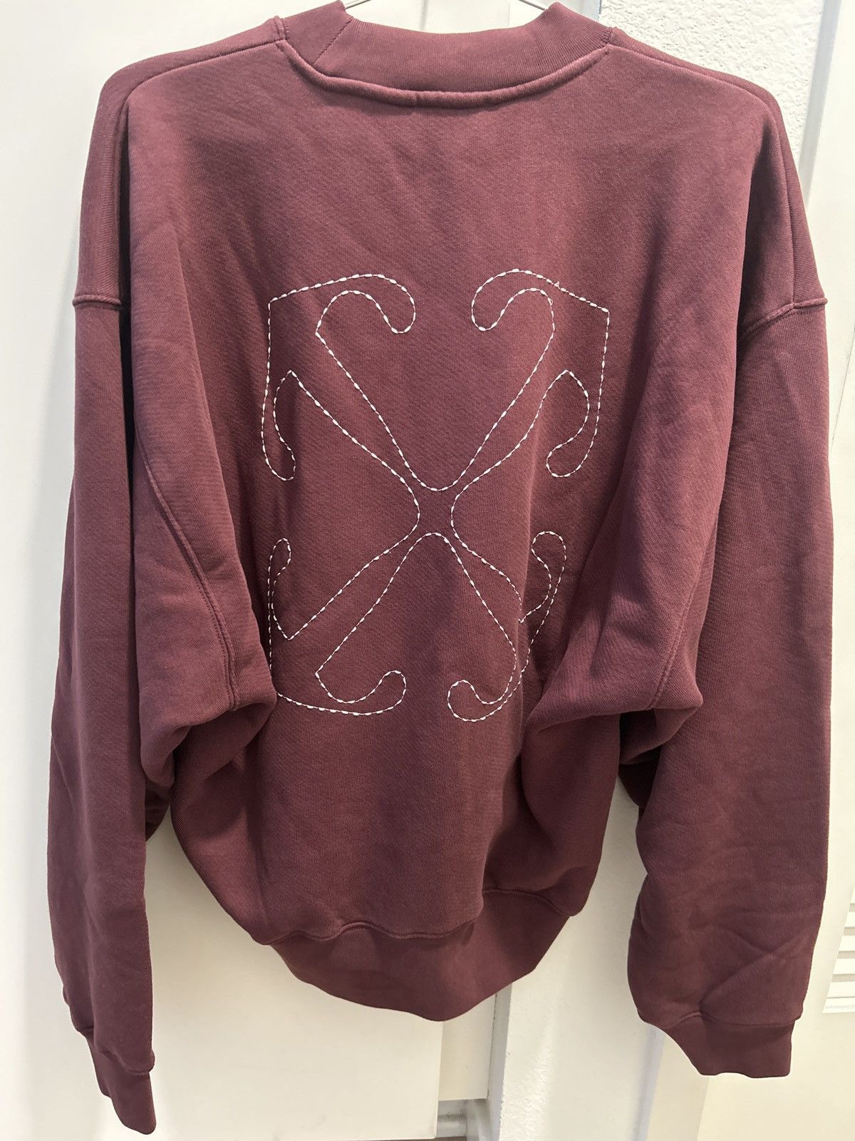 Off-White Off-White Burgundy Arrow Crewneck Rare!! Size S / US 4 / IT 40 - 1 Thumbnail