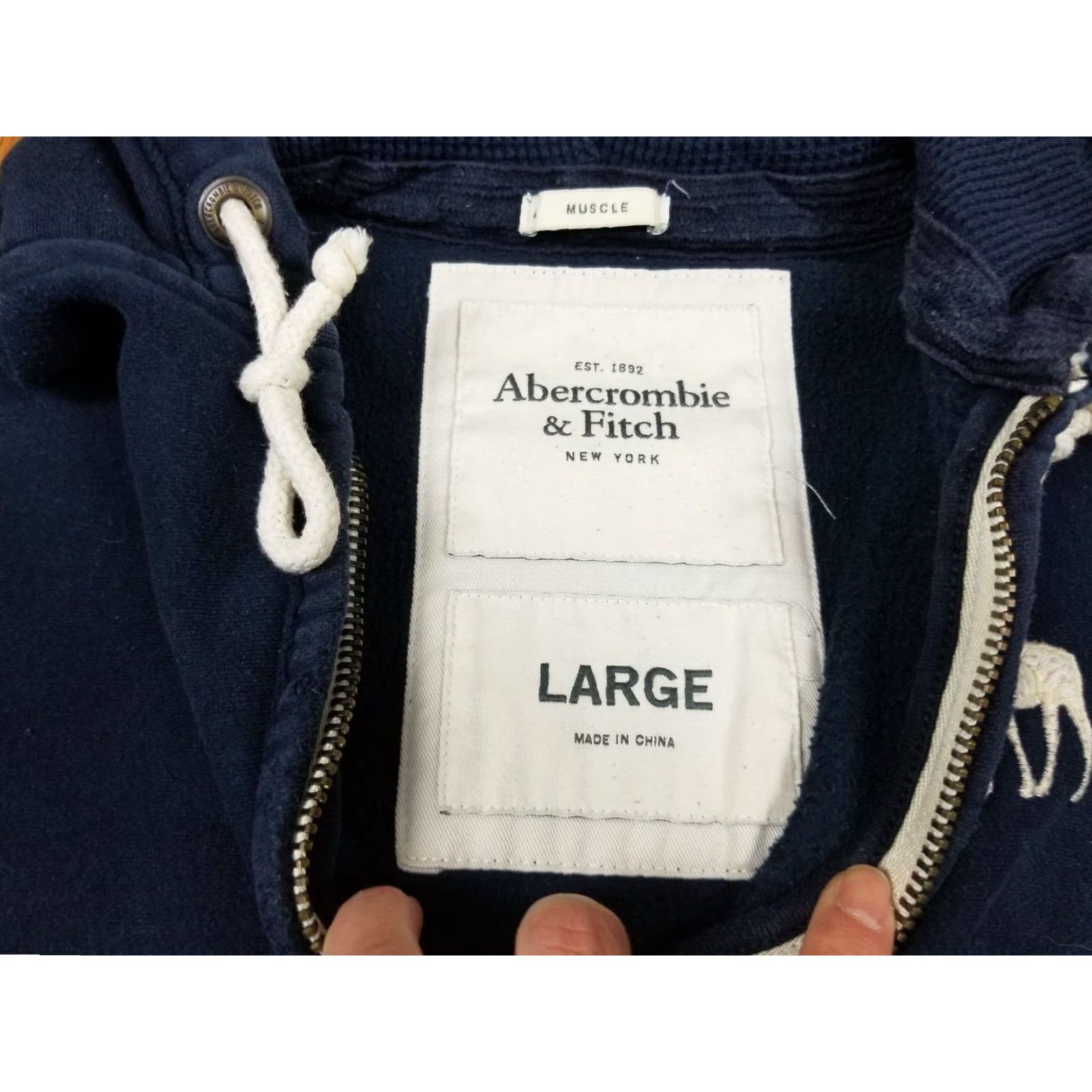 Abercrombie & Fitch VINTAGE Abercrombie & Fitch FULL ZIP UP HOODIE Men's Large Shirt Adult Large Blue Striped USA Retro Concert Rock Bathroom? Size US L / EU 52-54 / 3 - 2 Thumbnail