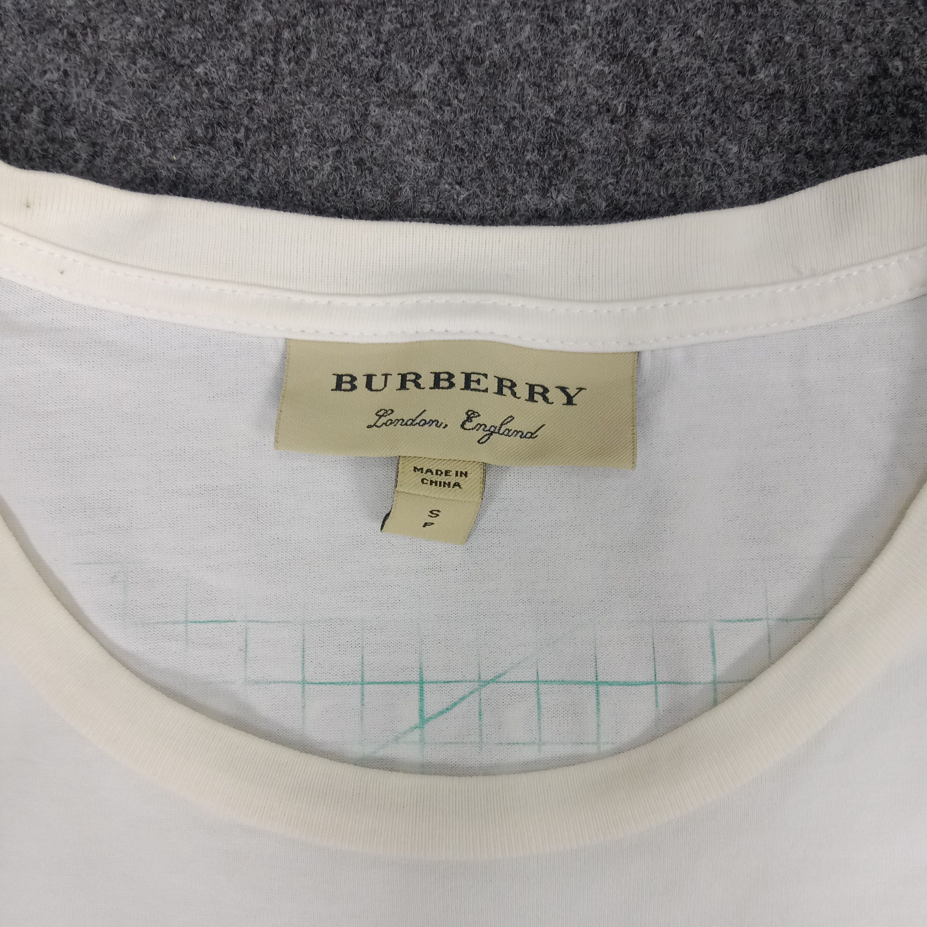 Burberry × Vintage Burberry London Luxury Brand Small Logo Tshirt Size US M / EU 48-50 / 2 - 5 Thumbnail