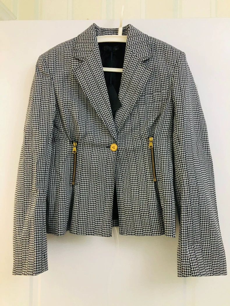 Versace Versace Jacket with a cinched waist Size XL / US 12-14 / IT 48-50 - 1 Thumbnail