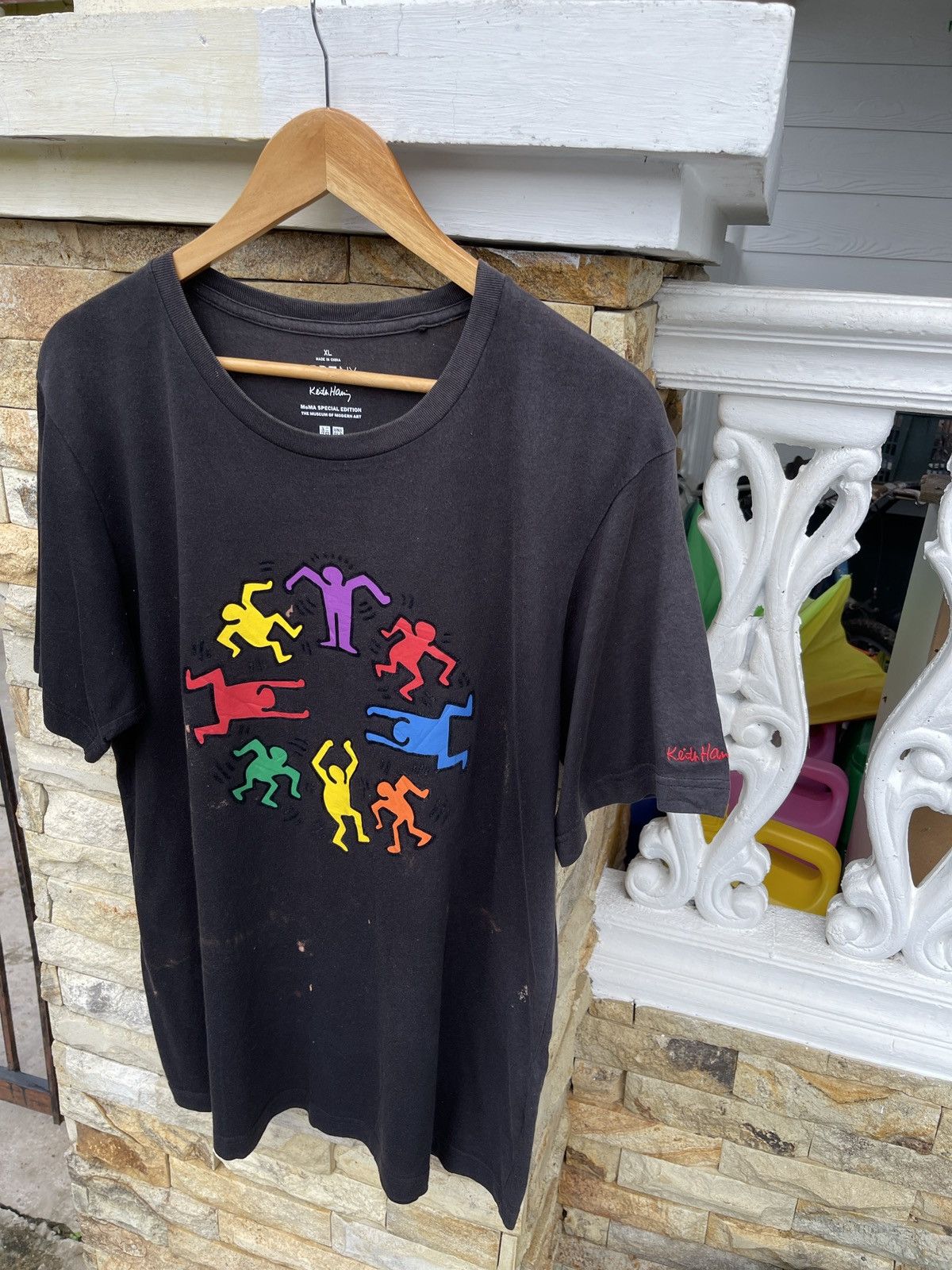 Keith Haring Last Drop🔥Rare🔥SUN FADED Keith Haring x Museum Of Arts Tee Size US XL / EU 56 / 4 - 3 Thumbnail