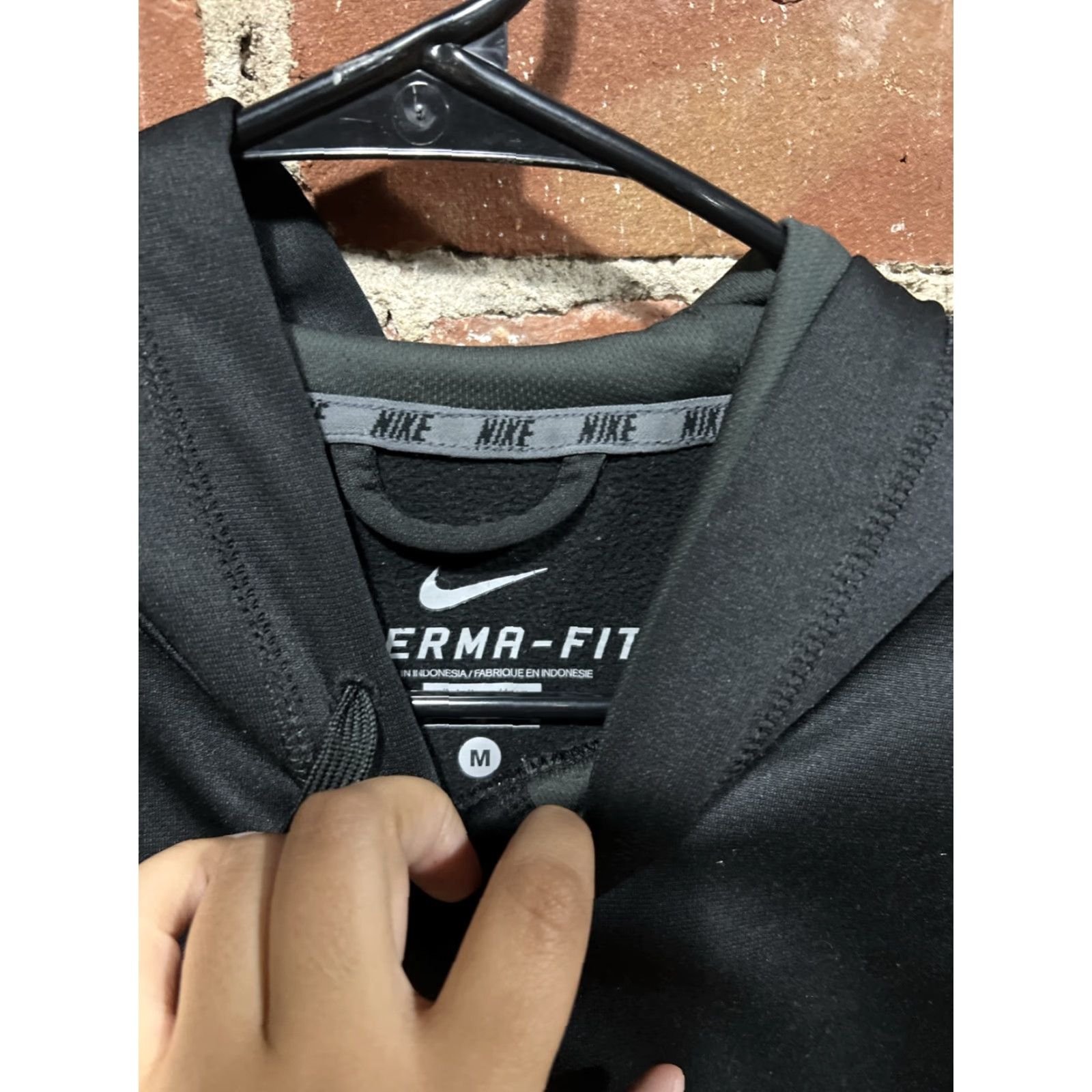 Nike Nike Mens Hoodie 621940 Therma-Fit Black Size US M / EU 48-50 / 2 - 2 Thumbnail