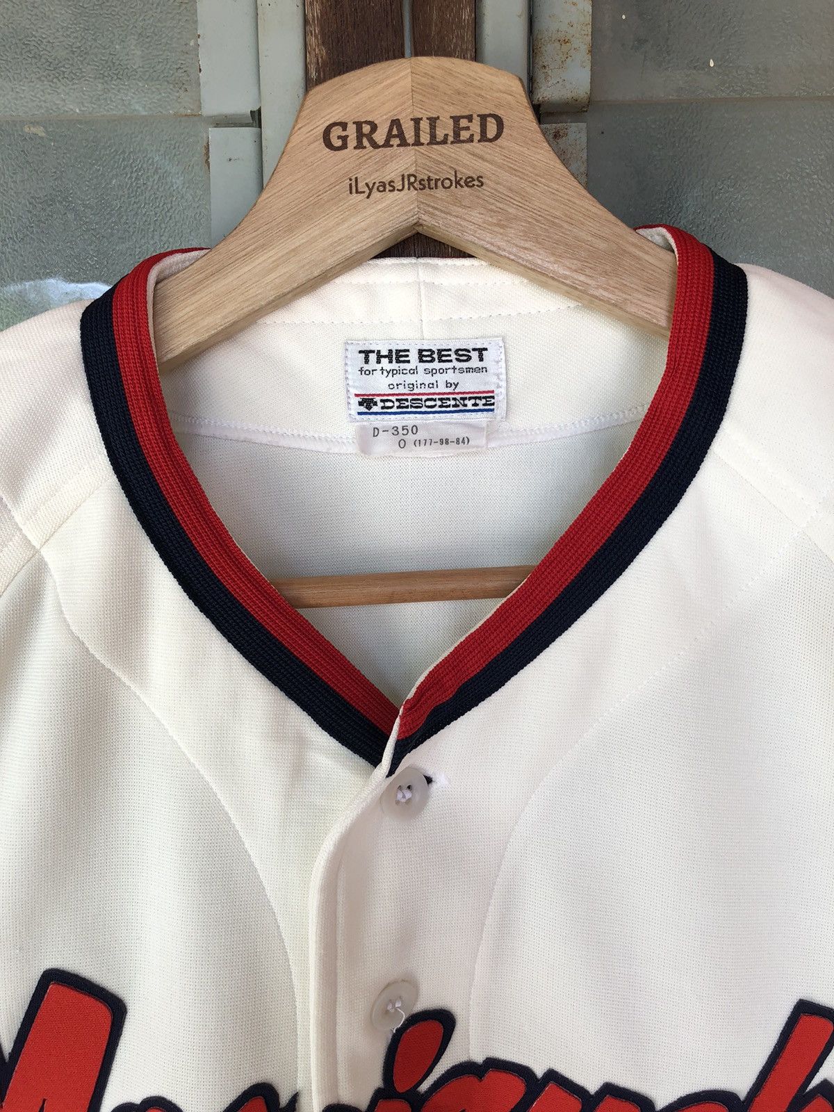 Vintage Vintage Jersey Descente White Jersey Tee Size US M / EU 48-50 / 2 - 13 Thumbnail
