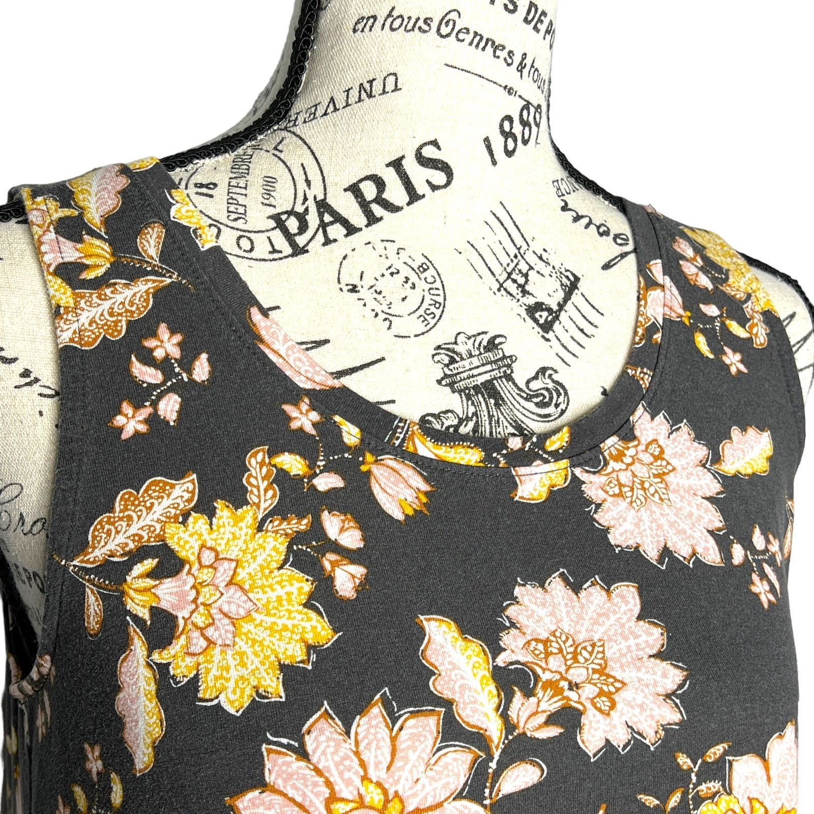 Old Navy Luxe SMALL Floral Round Neck Super Soft Tank Top Size S / US 4 / IT 40 - 6 Thumbnail