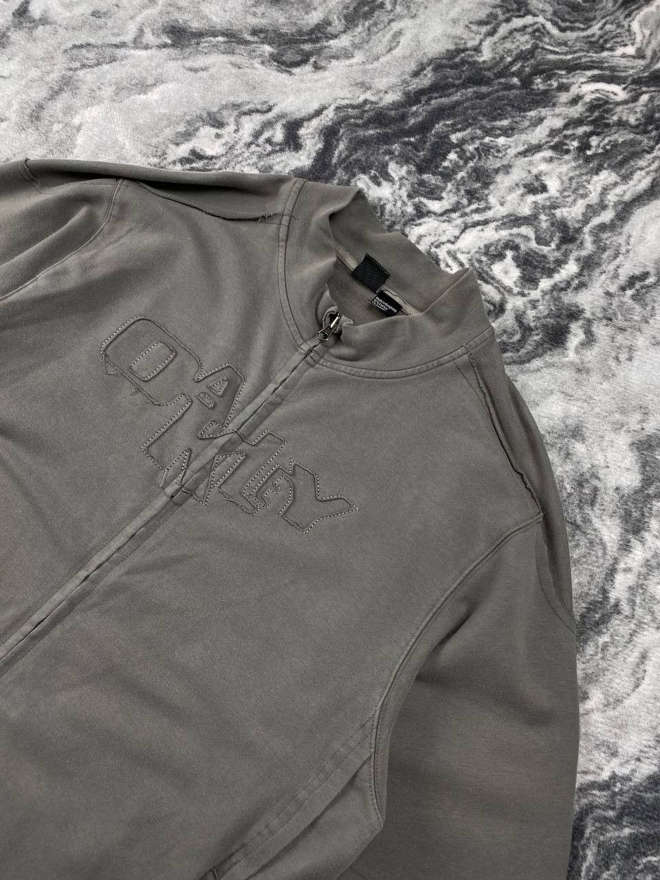 Oakley Vintage Oakley Full Zip Sweatshirt Jacket Size US XL / EU 56 / 4 - 12 Thumbnail