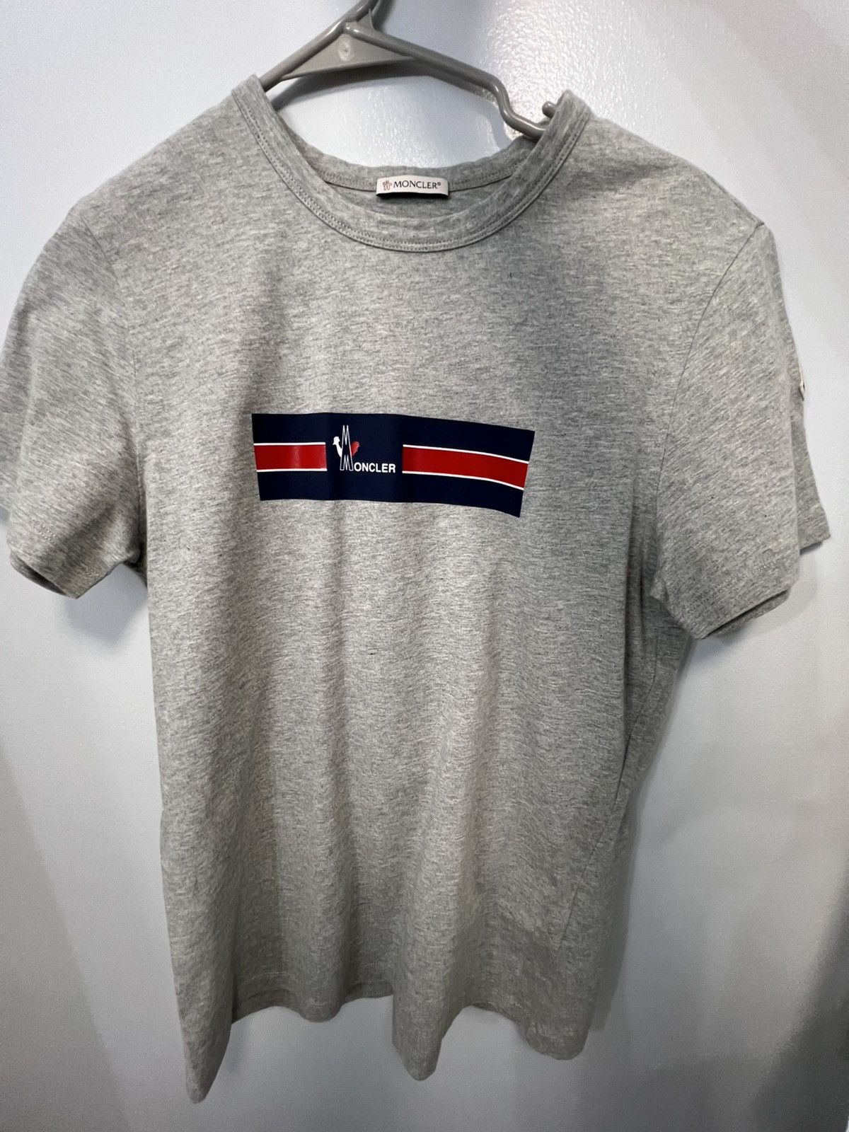 Moncler Moncler T-Shirt (S) Size US S / EU 44-46 / 1 - 1 Thumbnail