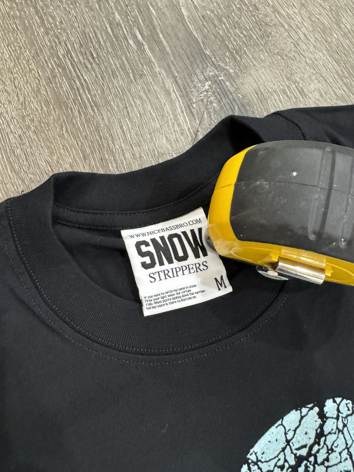 Band Tees Snow Strippers “I Love Snow” American Tour Shirt Size M Size US M / EU 48-50 / 2 - 5 Thumbnail