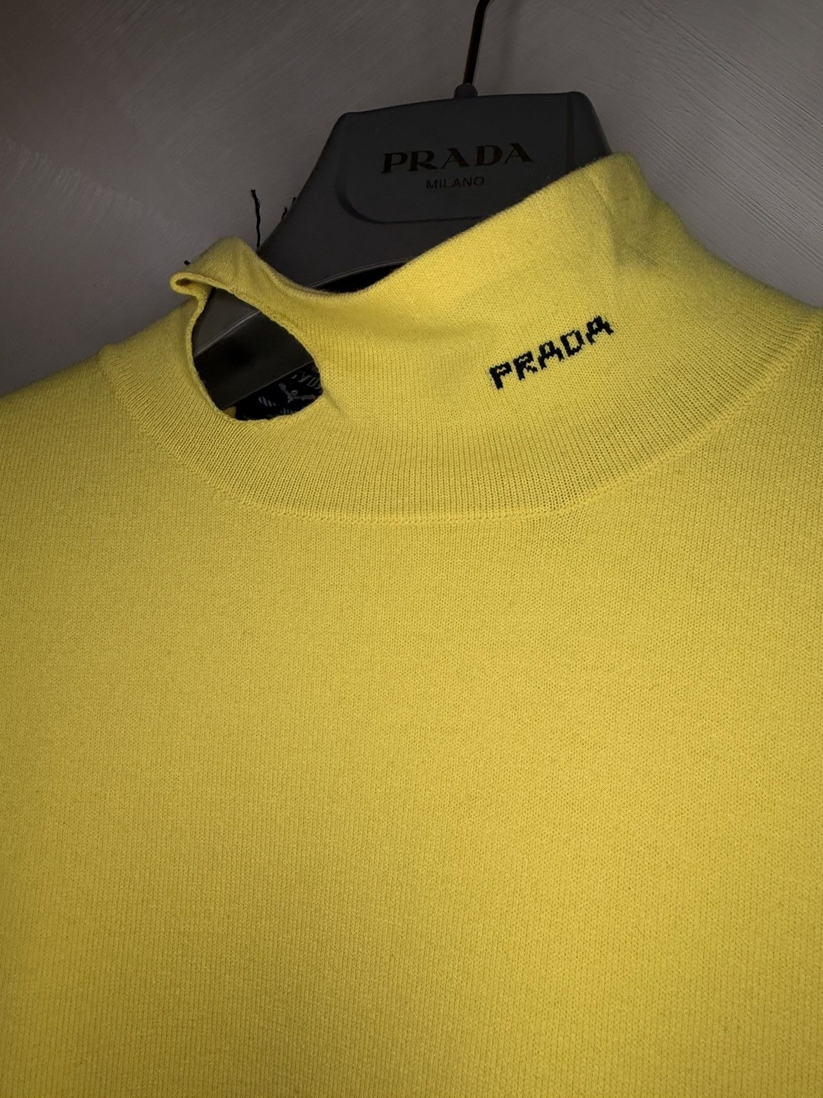 Prada NWT Prada Yellow Openwork Viscose Turtleneck Logo Top Sz 44 Size M / US 6-8 / IT 42-44 - 6 Thumbnail