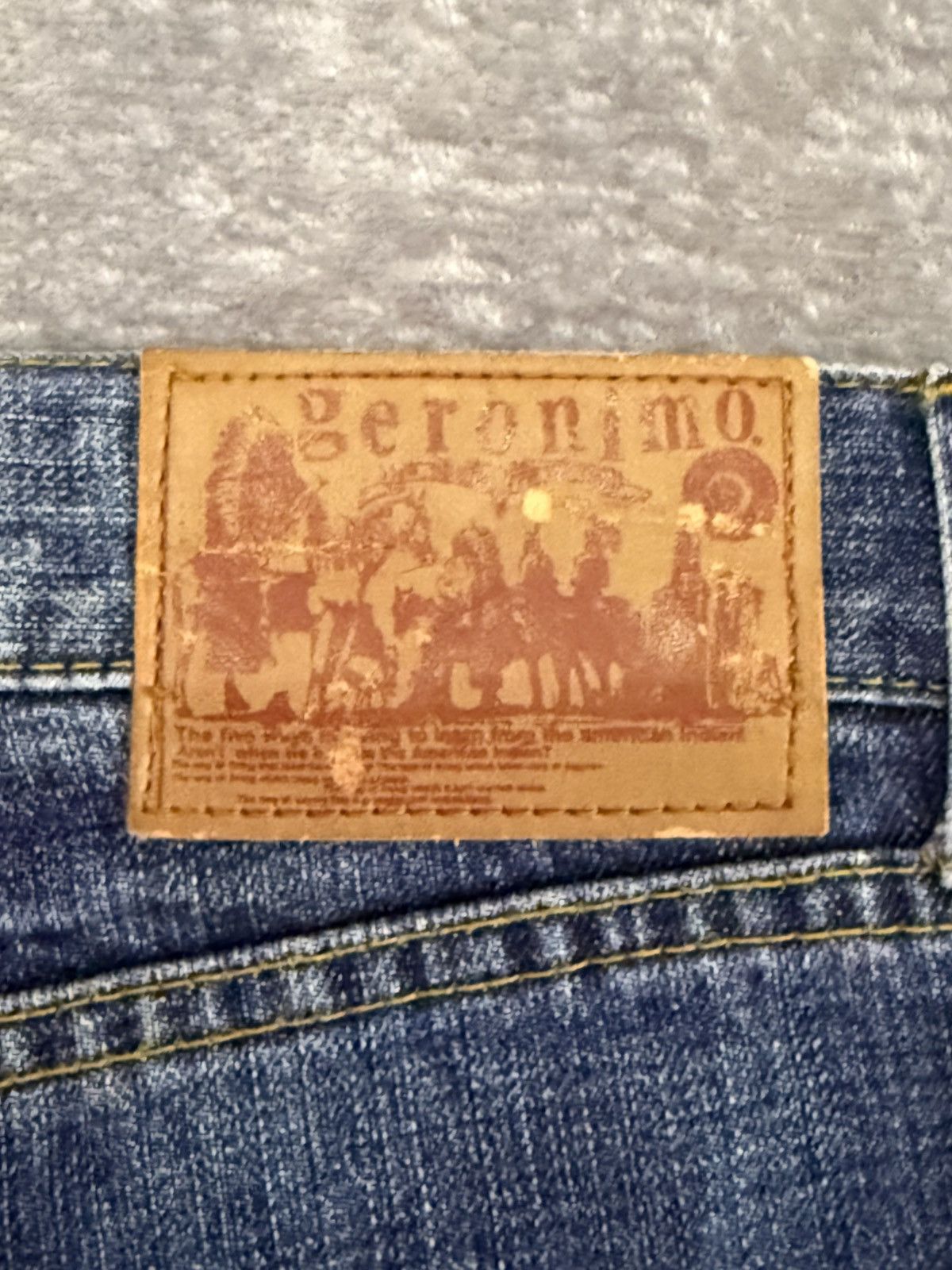 Edwin × Le Grande Bleu (L.G.B.) Gerenimo Japan Feathers Native Embroidered Distressed Jeans Size US 32 / EU 48 - 22 Thumbnail