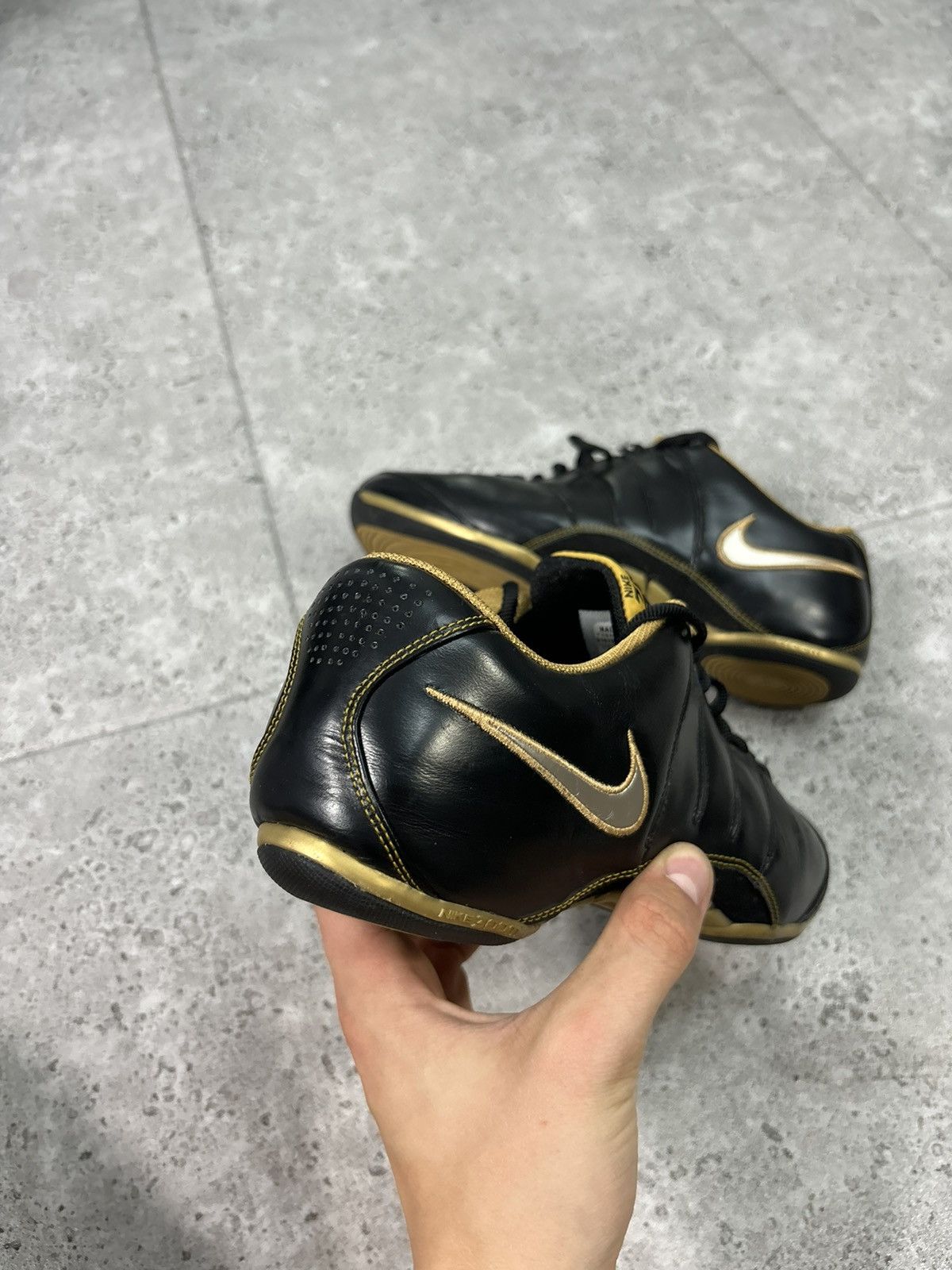 Japanese Brand × Nike × Vintage Vintage 00s Japan Low Trainers Nike Black Leather Swoosh Y2K Size US 8.5 / EU 41-42 - 3 Thumbnail