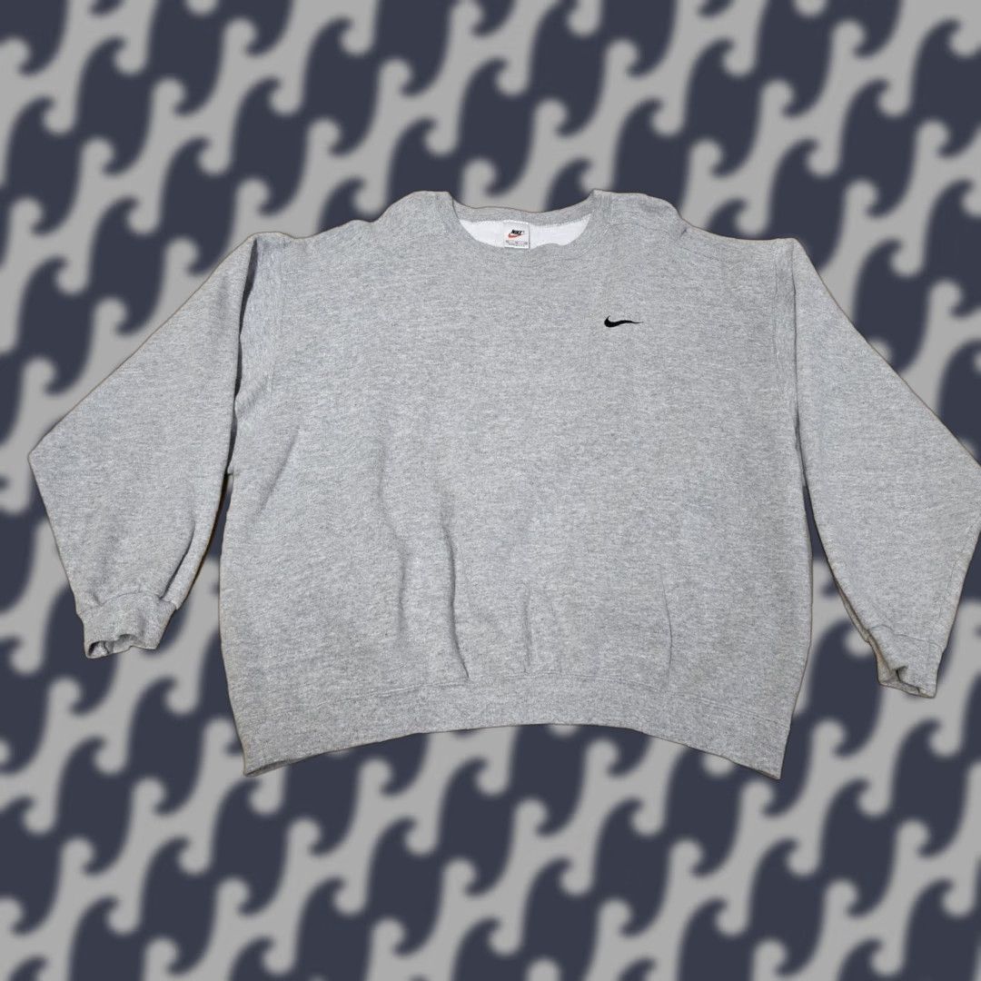 Nike Vintage Nike Sweatshirt Mens XL Gray Crewneck Swoosh Embroidered Made USA 90s Size US XL / EU 56 / 4 - 1 Thumbnail