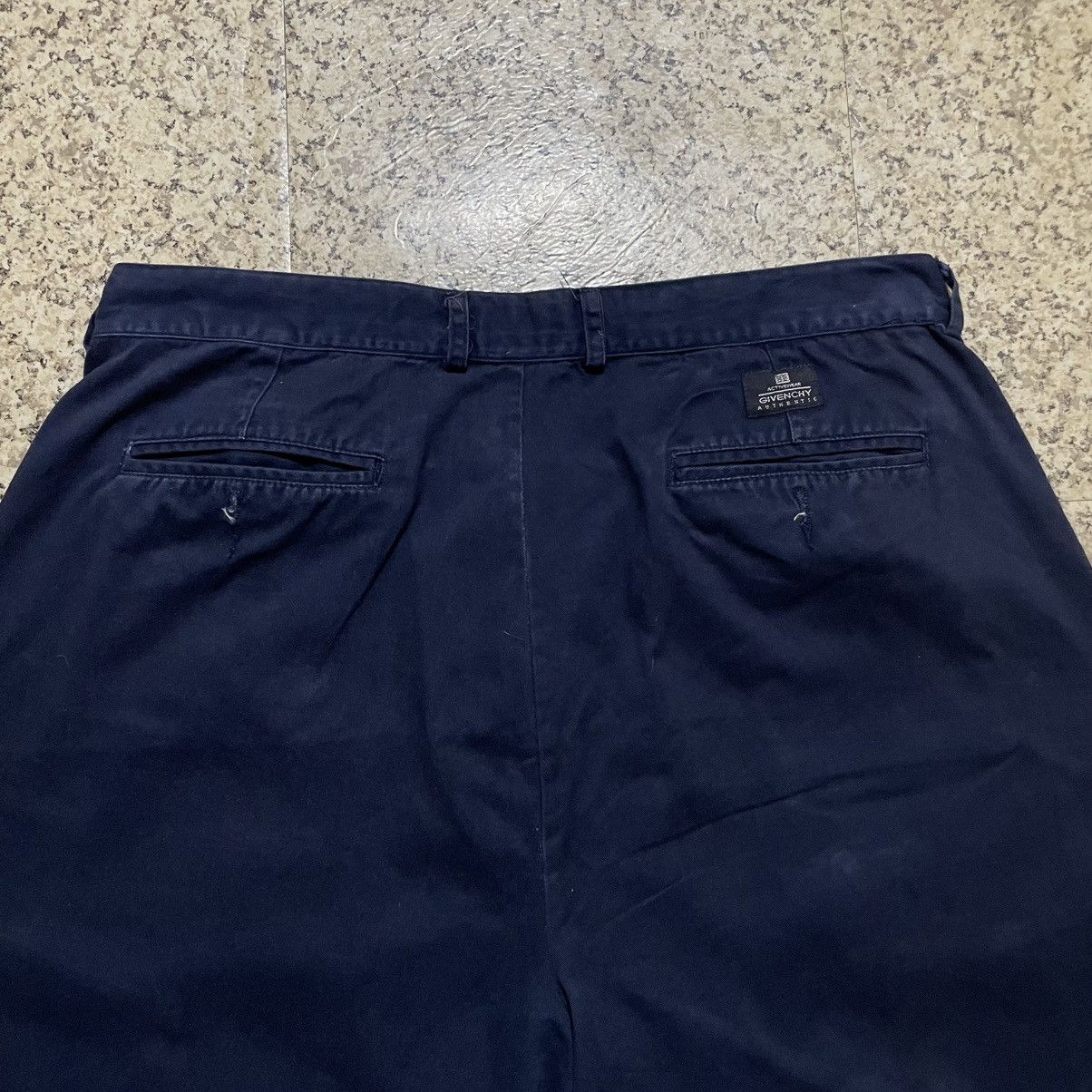Givenchy Vintage Givenchy Activewear Pleated Chino Shorts Navy Blue Size US 36 / EU 52 - 12 Thumbnail