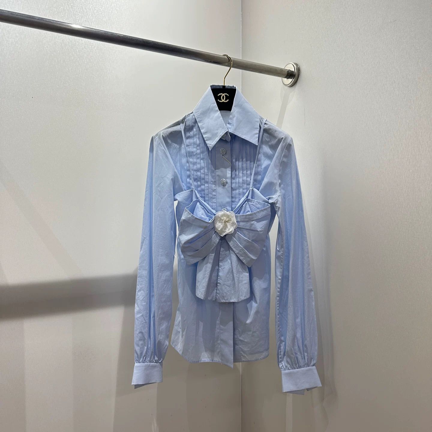 Chanel Chanel T-Shirt M Women Size M / US 6-8 / IT 42-44 - 1 Thumbnail