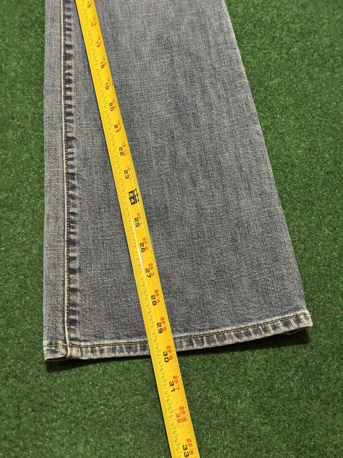 Gap Gap Denim Low Rise Flare 6 Regular 30x30 Light Wash Jeans Size 28" / US 6 / IT 42 - 5 Thumbnail