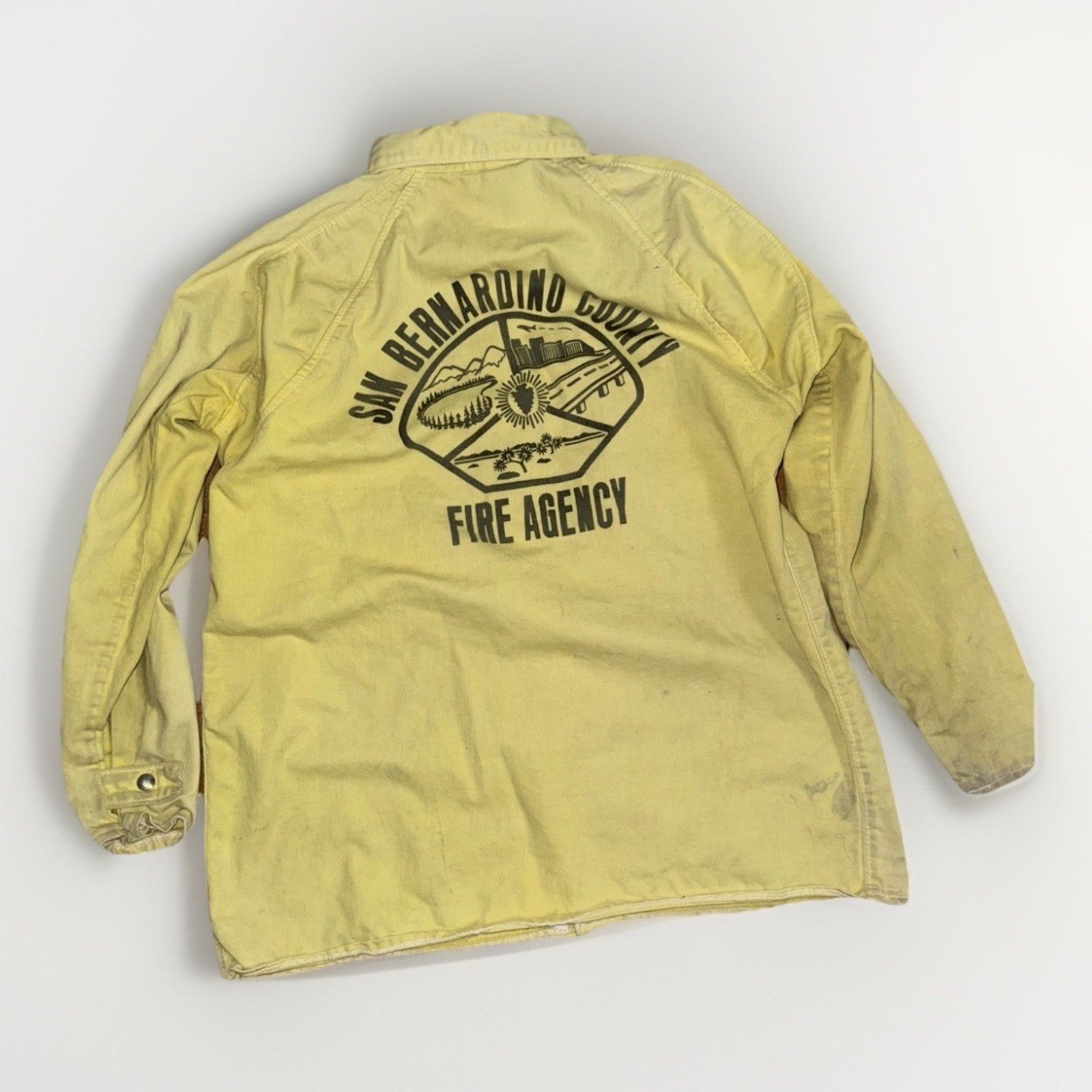 Vintage Vintage Firefighter Chore Jacket USA Distressed Workwear M Size US M / EU 48-50 / 2 - 5 Thumbnail