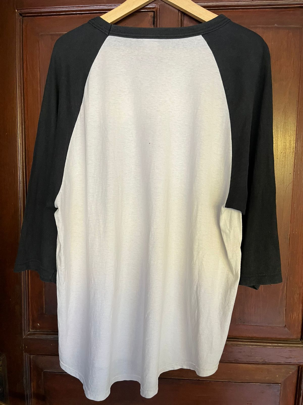 Band Tees Band Tees Twisted Sisters 2008 no backhit raglan tee tshirt Size US L / EU 52-54 / 3 - 2 Thumbnail