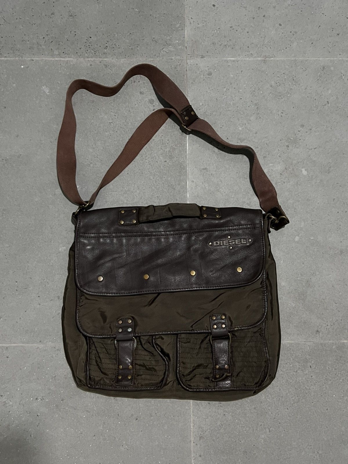 image of Vintage Diesel Cargo Messenger Leather Crossbody Bag Y2K in Khaki, Men's
