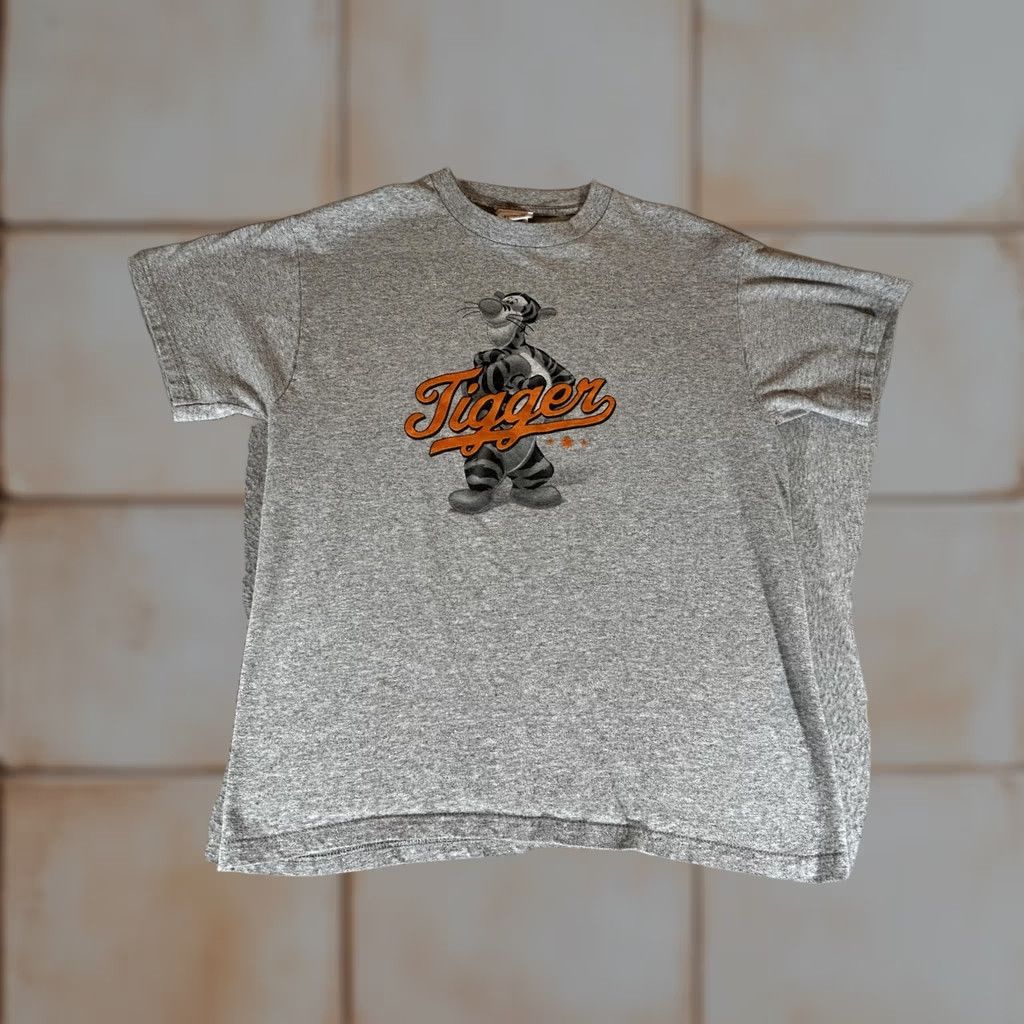 Disney VINTAGE Disney Shirt Mens M Gray Graphic Tigger Winnie the Pooh 90s Shirt Mens Top Cute Cartoon Short Sleeve Crew Neck Graphic Print Size US M / EU 48-50 / 2 - 1 Thumbnail