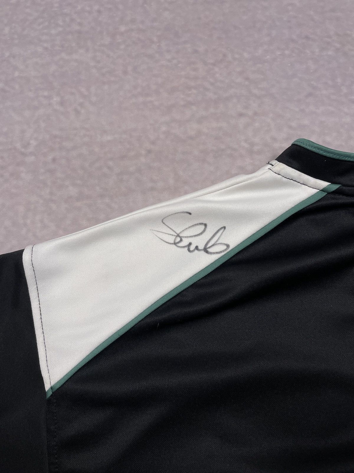Reebok 2001 Borussia Mönchengladbach Reebok Autograph Soccer Jersey Size US XL / EU 56 / 4 - 15 Thumbnail
